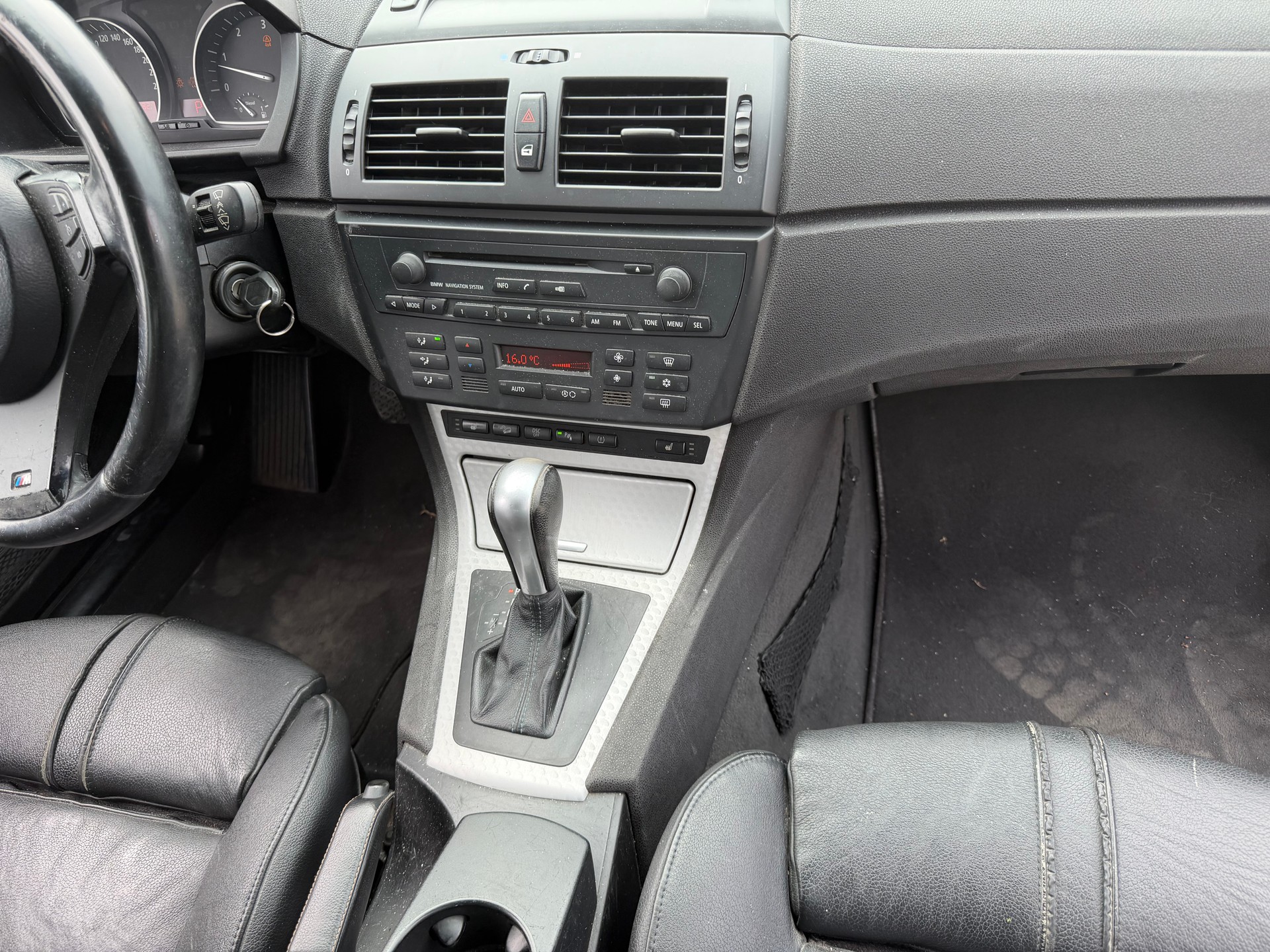 BMW X3 3.0d-image-8
