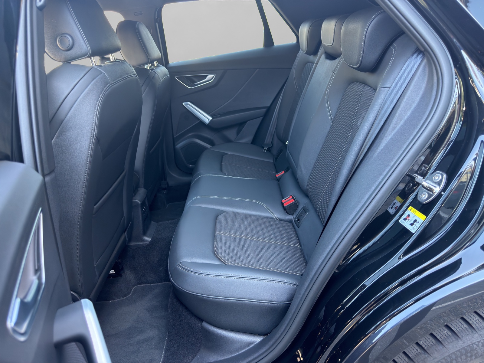 AUDI Q2 40 TFSI quattro S-tronic-image-12