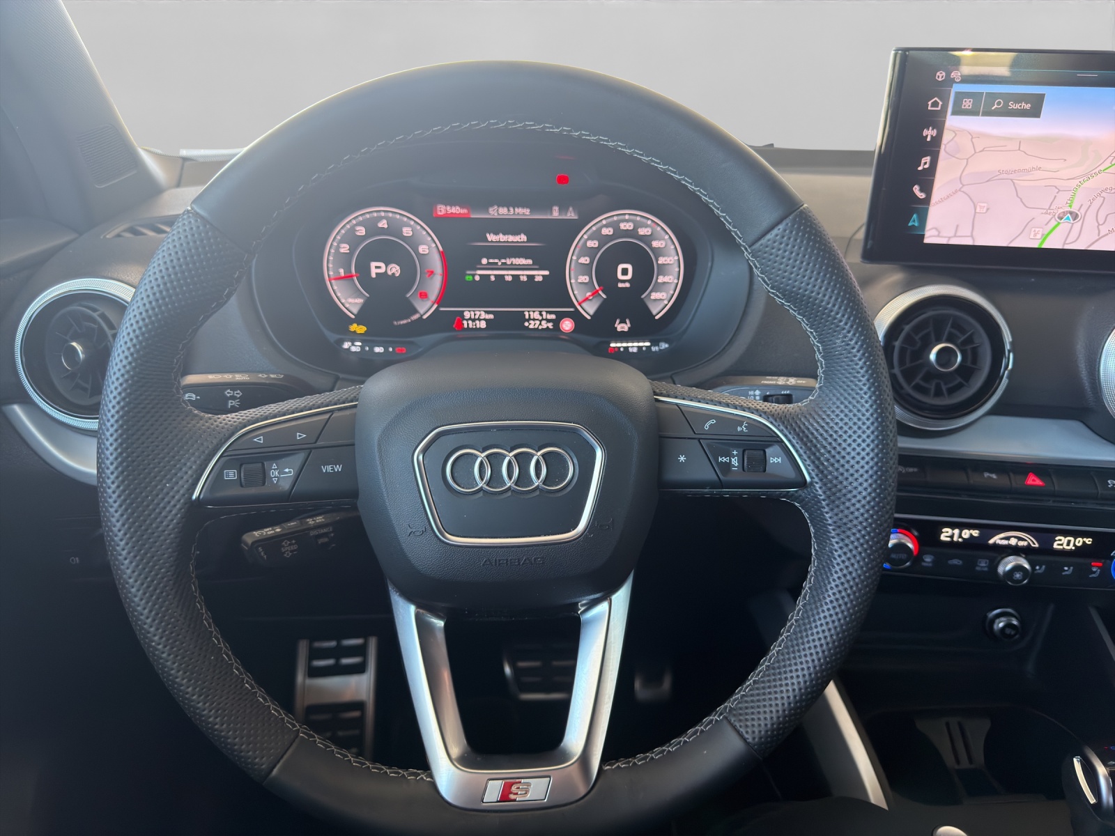 AUDI Q2 40 TFSI quattro S-tronic-image-10