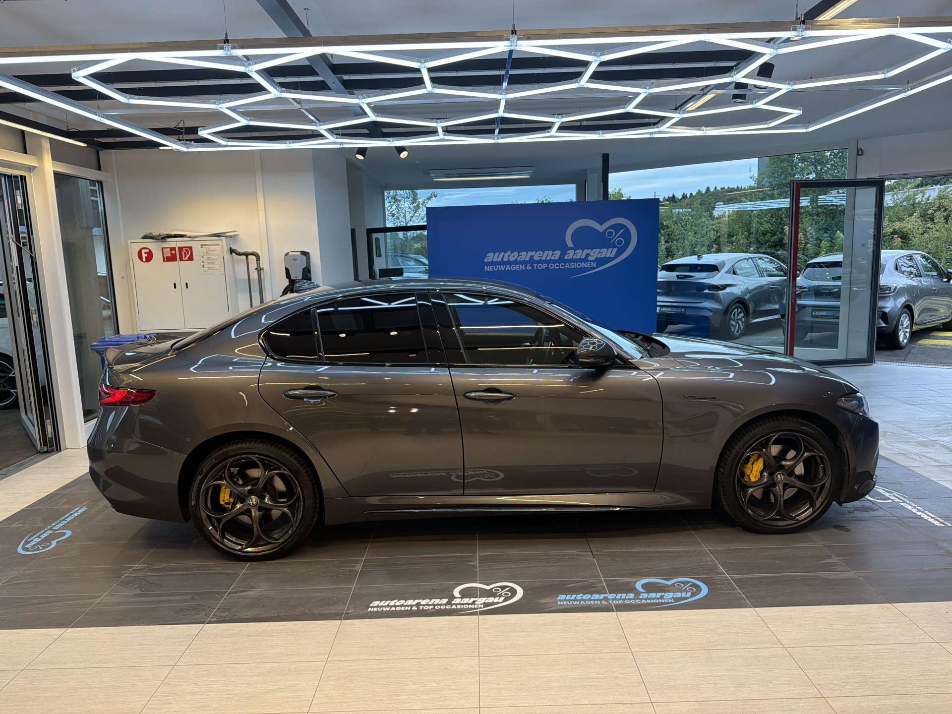 ALFA ROMEO Giulia 2.0 Veloce TI Q4 Automatic-image-11