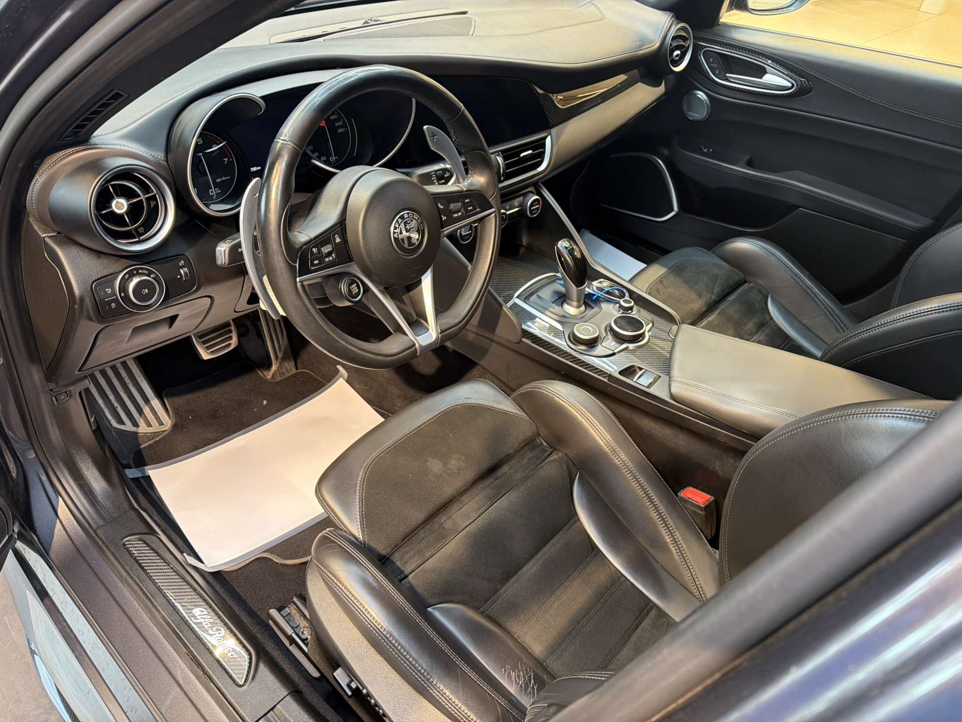ALFA ROMEO Giulia 2.0 Veloce TI Q4 Automatic-image-5