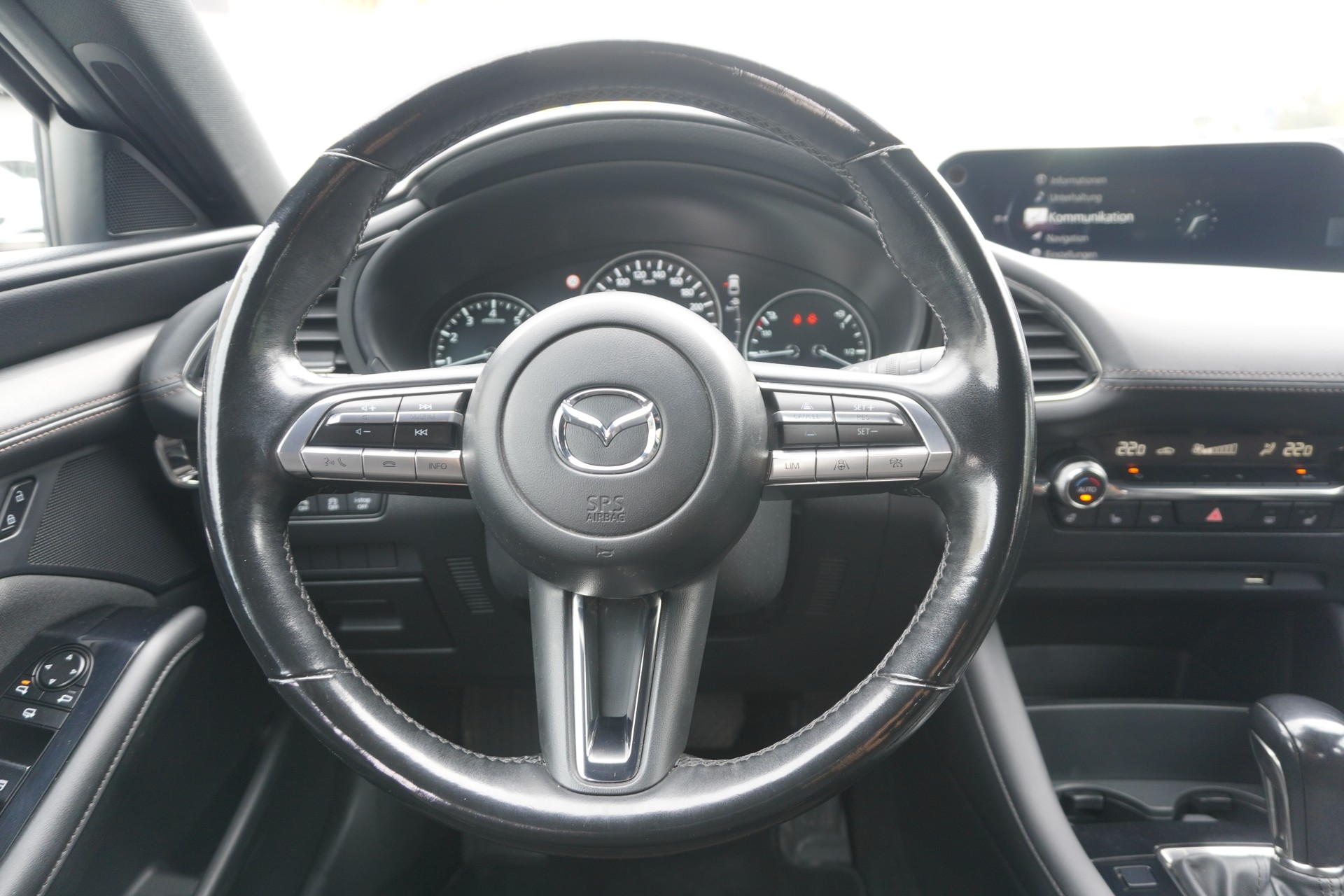 MAZDA 3 Hatchback SKYACTIV-G M Hybrid 150 Ambition Plus Automatik-image-12