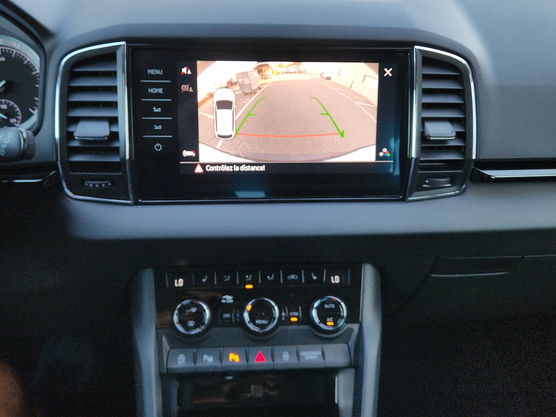SKODA Karoq 1.5 TSI ACT SportLine DSG-image-15
