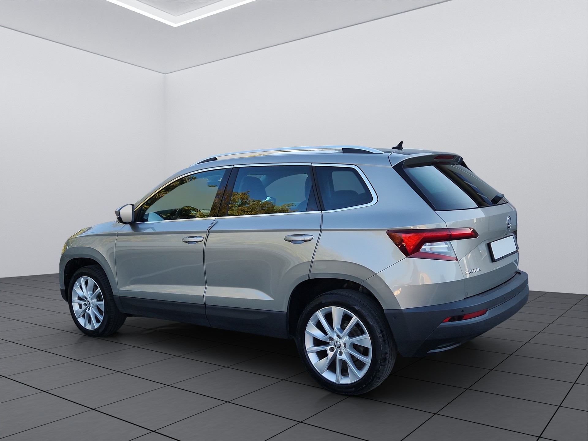 SKODA Karoq 1.5 TSI ACT SportLine DSG-image-1