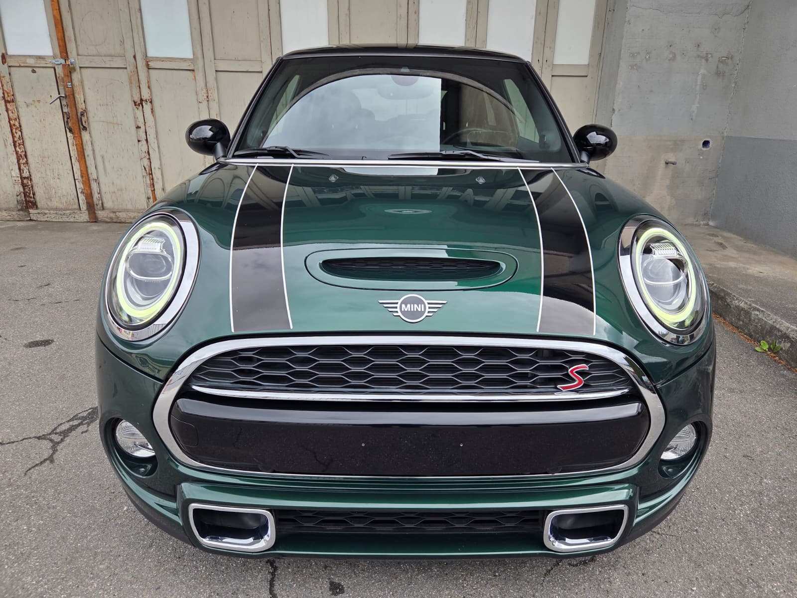 MINI 2.0i Cooper S Trafalgar-image-0