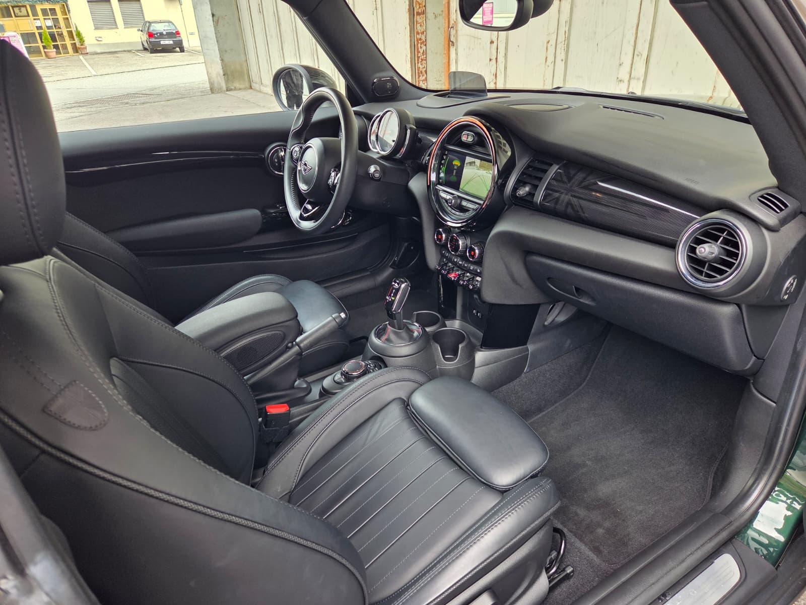 MINI 2.0i Cooper S Trafalgar-image-2
