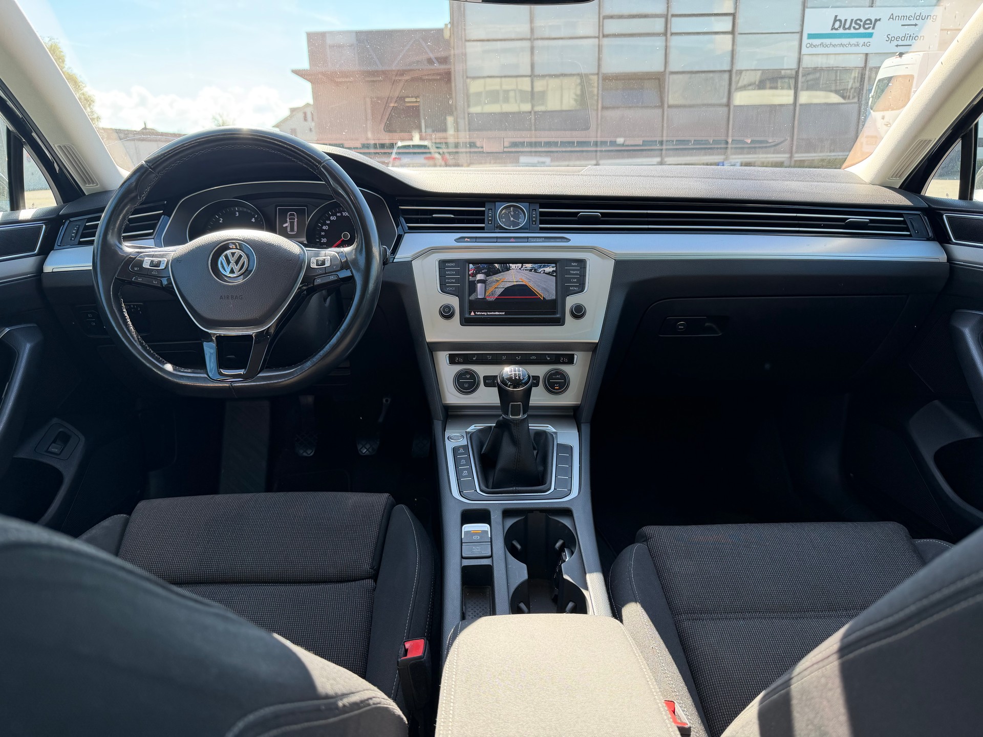VW Passat Variant 2.0 TDI SCR BMT Comfortline 4Motion-image-12