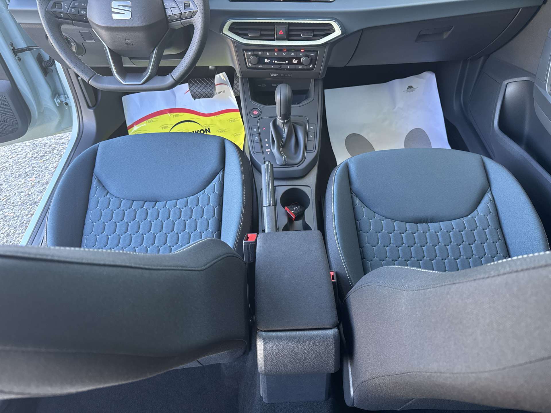SEAT Arona 1.0 TSi Eco Style DSG-Automat-image-12