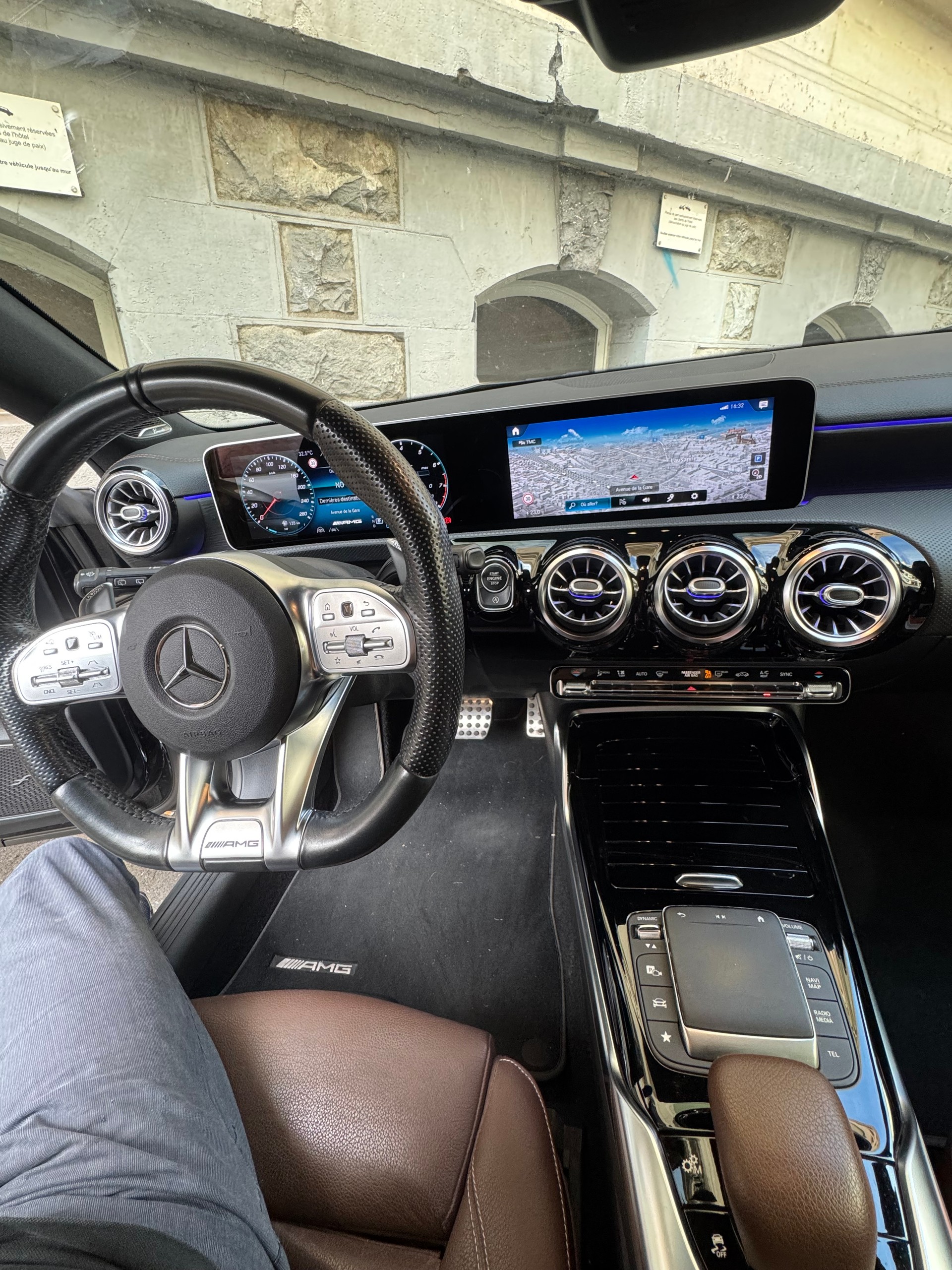 MERCEDES-BENZ CLA 35 AMG 4matic-image-4