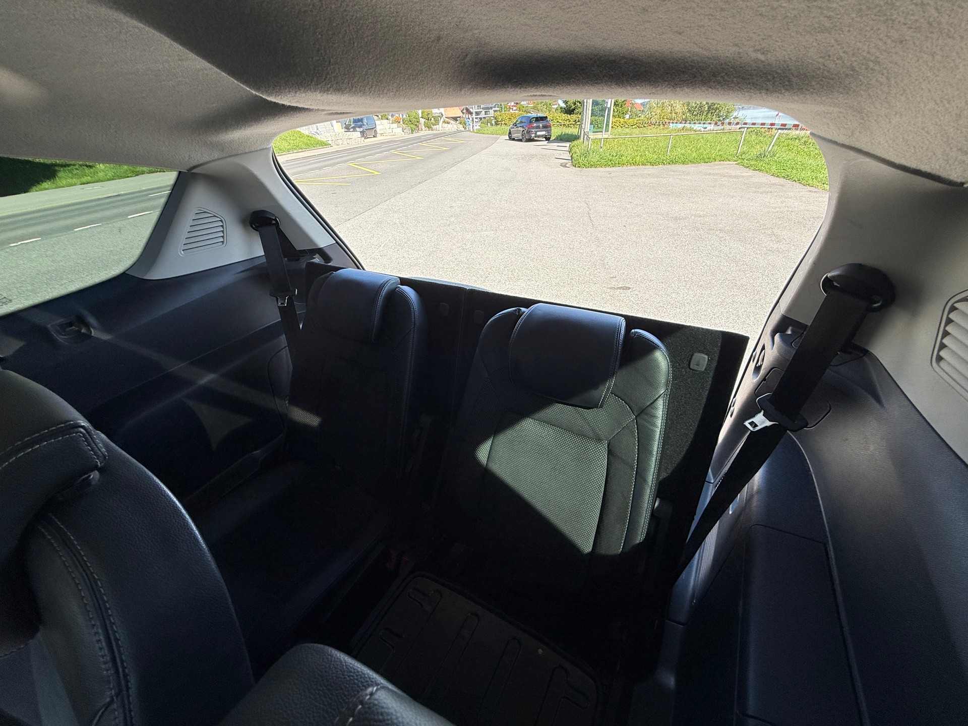 FORD S-Max 2.5i T Titanium-image-10