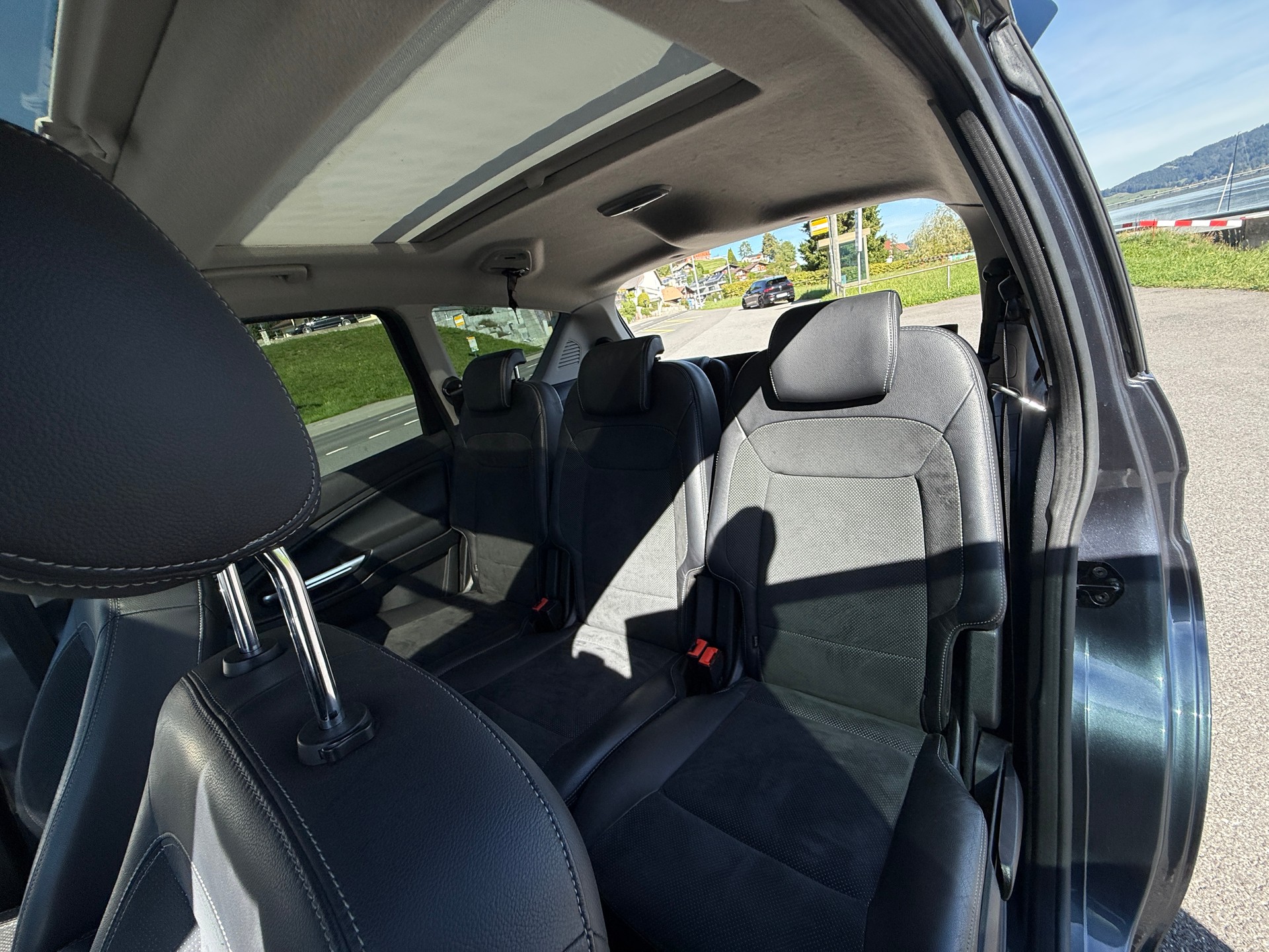 FORD S-Max 2.5i T Titanium-image-9