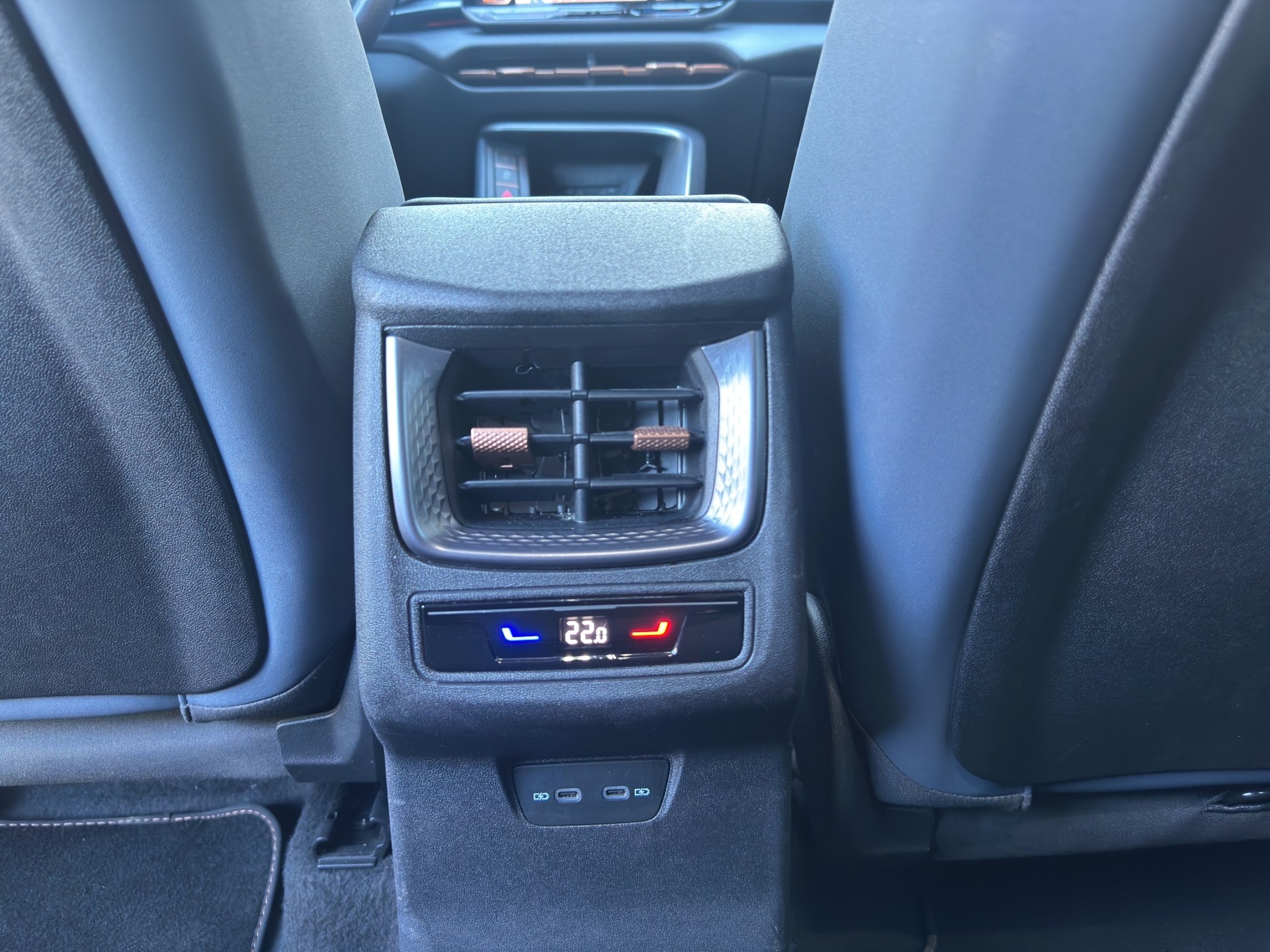 CUPRA Terramar 2.0 TSI DSG 4Drive VZ-image-26