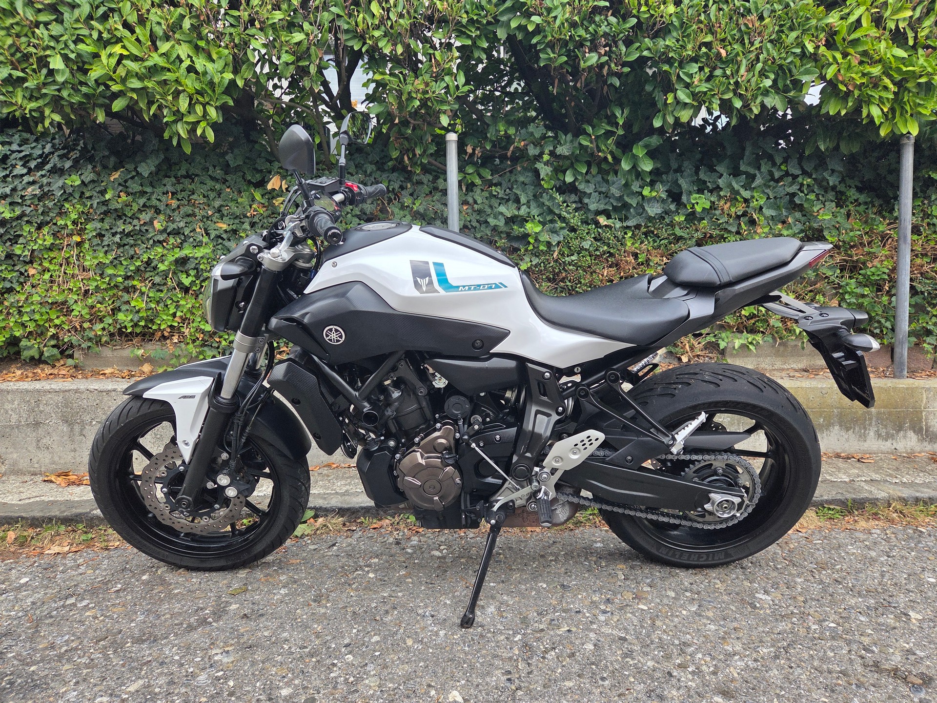 YAMAHA MT-07 ABS