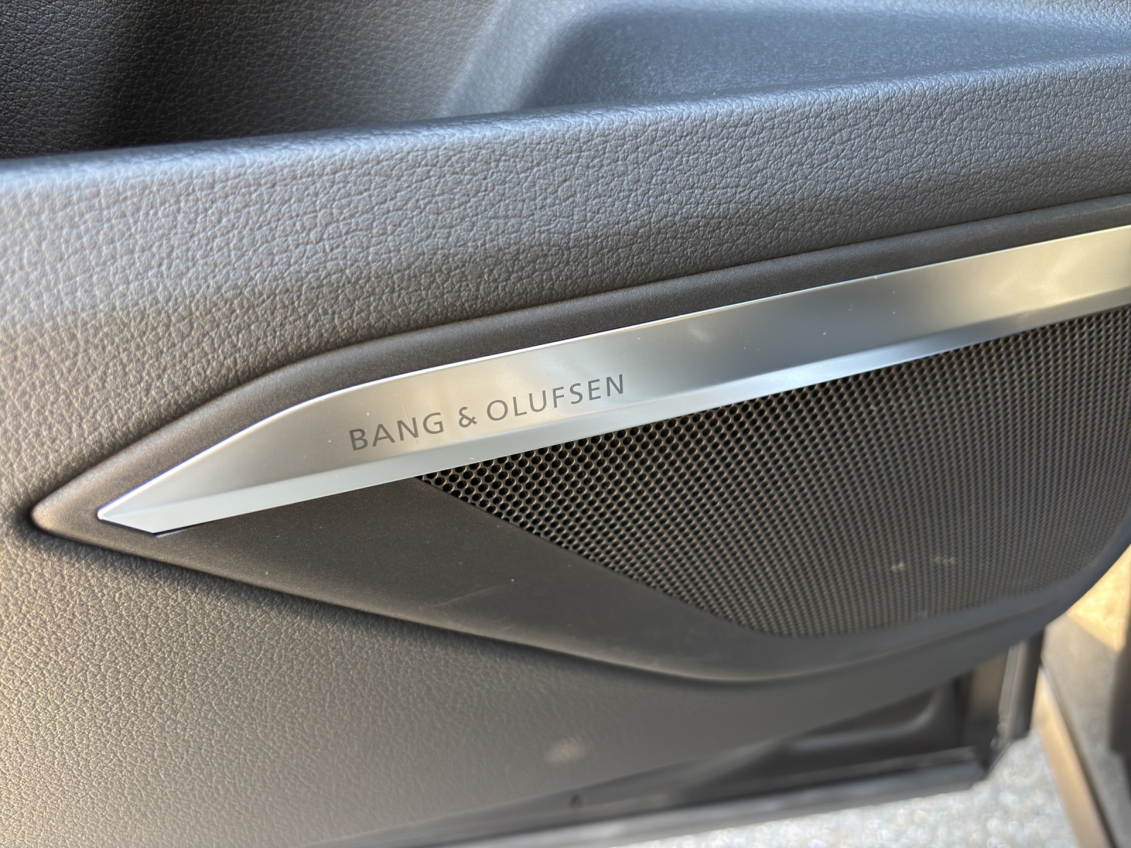 AUDI e-tron S quattro-image-13