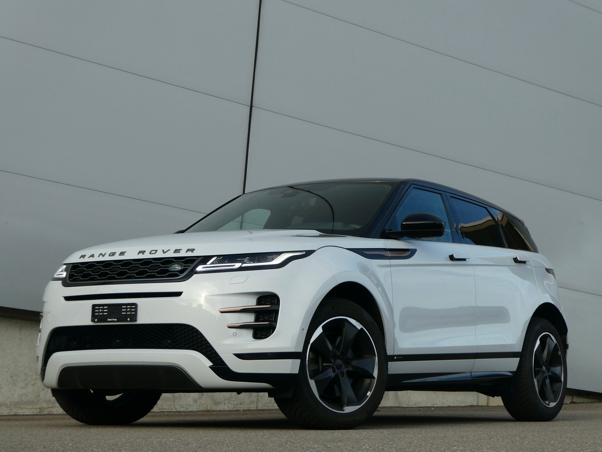 LAND ROVER Range Rover Evoque R-Dyn First Edi P 250 HSE AT9-image-1