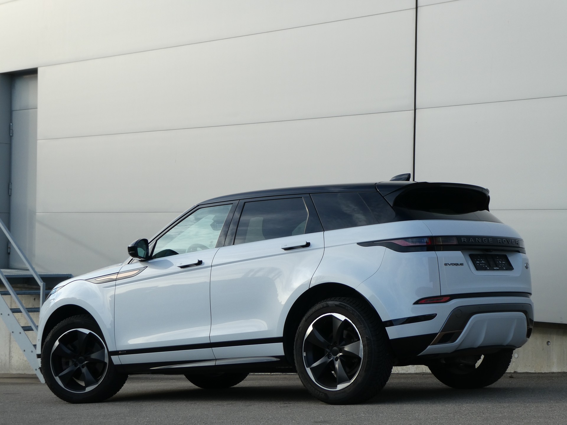 LAND ROVER Range Rover Evoque R-Dyn First Edi P 250 HSE AT9-image-5