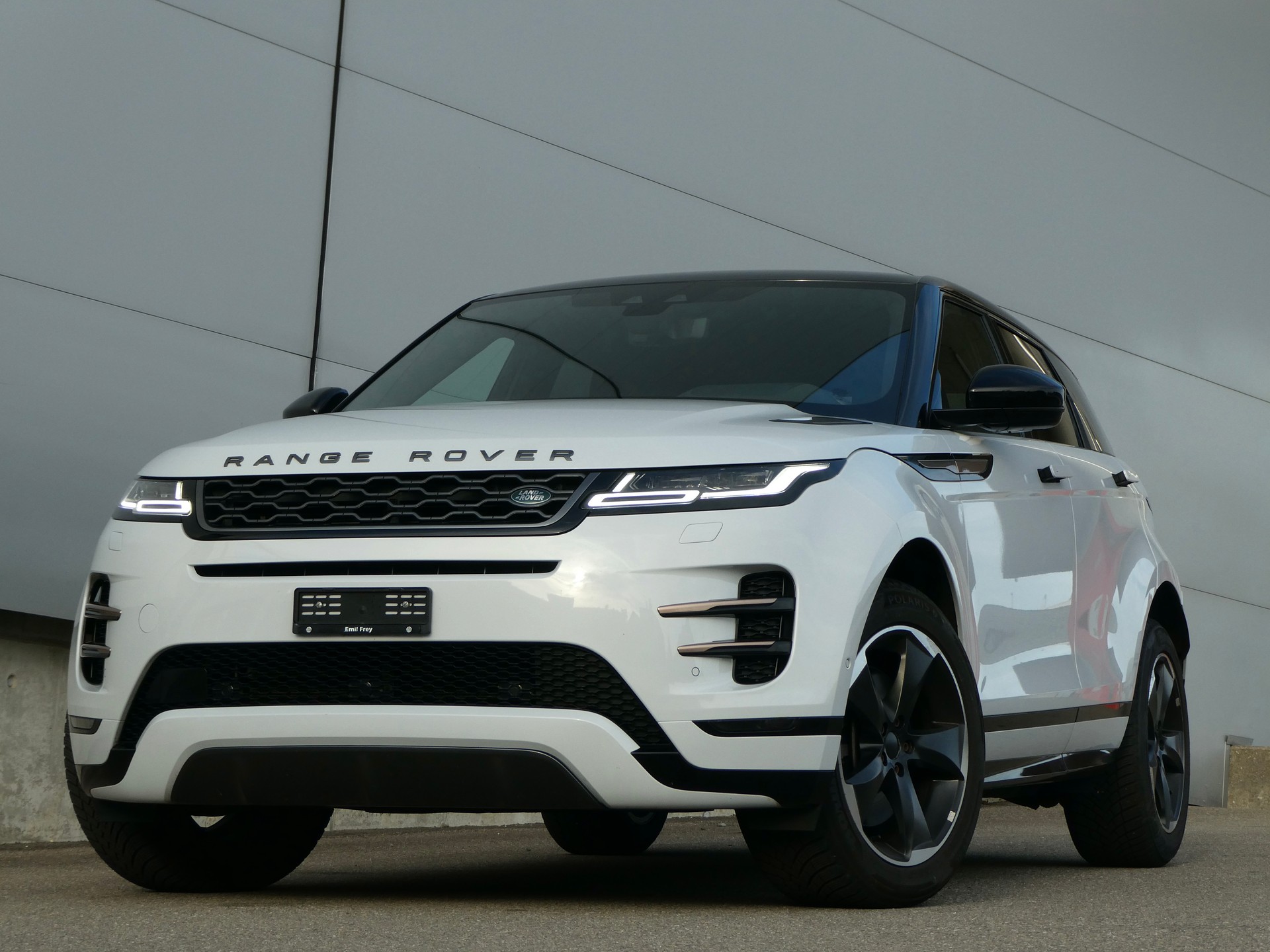 LAND ROVER Range Rover Evoque R-Dyn First Edi P 250 HSE AT9-image-0