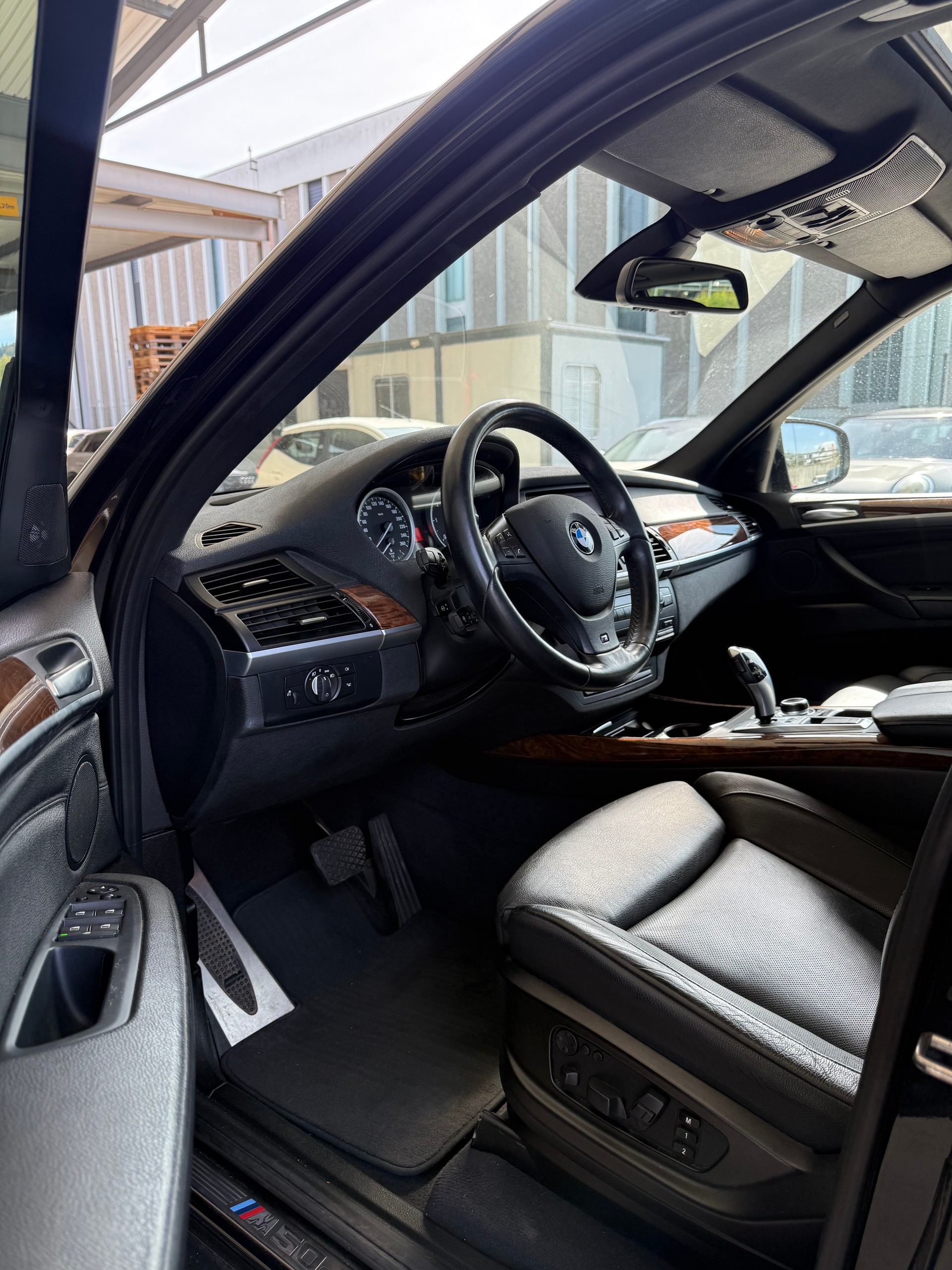 BMW X5 xDrive M50d Steptronic-image-5