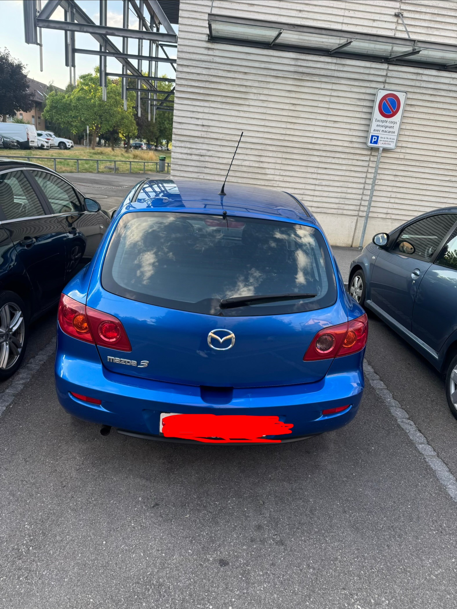 MAZDA 1.6 Confort-image-0