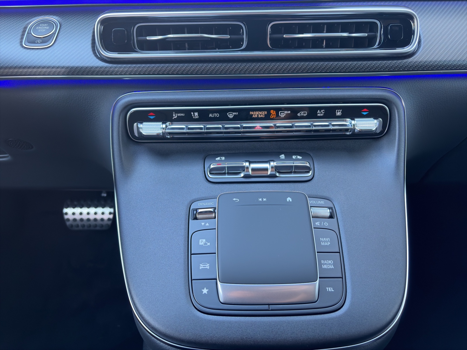 MERCEDES-BENZ V 300 d kompakt 4Matic Avantgarde 9G-Tronic-image-9