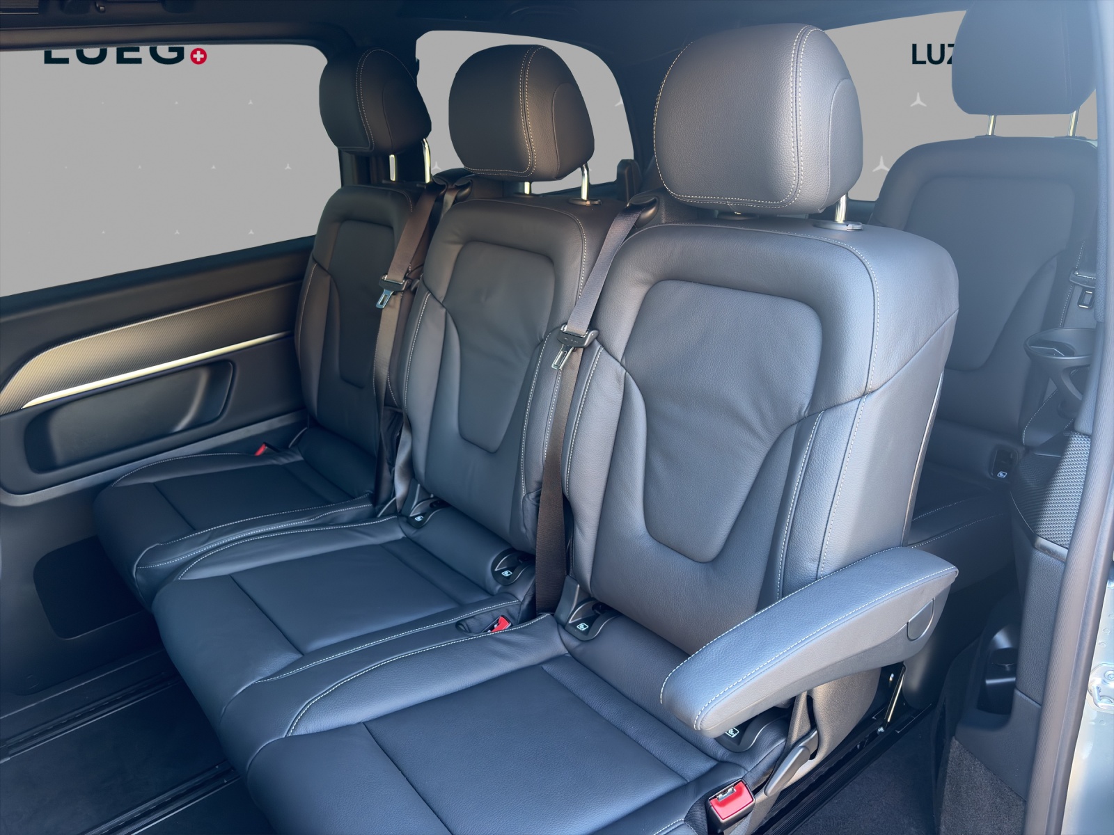 MERCEDES-BENZ V 300 d kompakt 4Matic Avantgarde 9G-Tronic-image-11