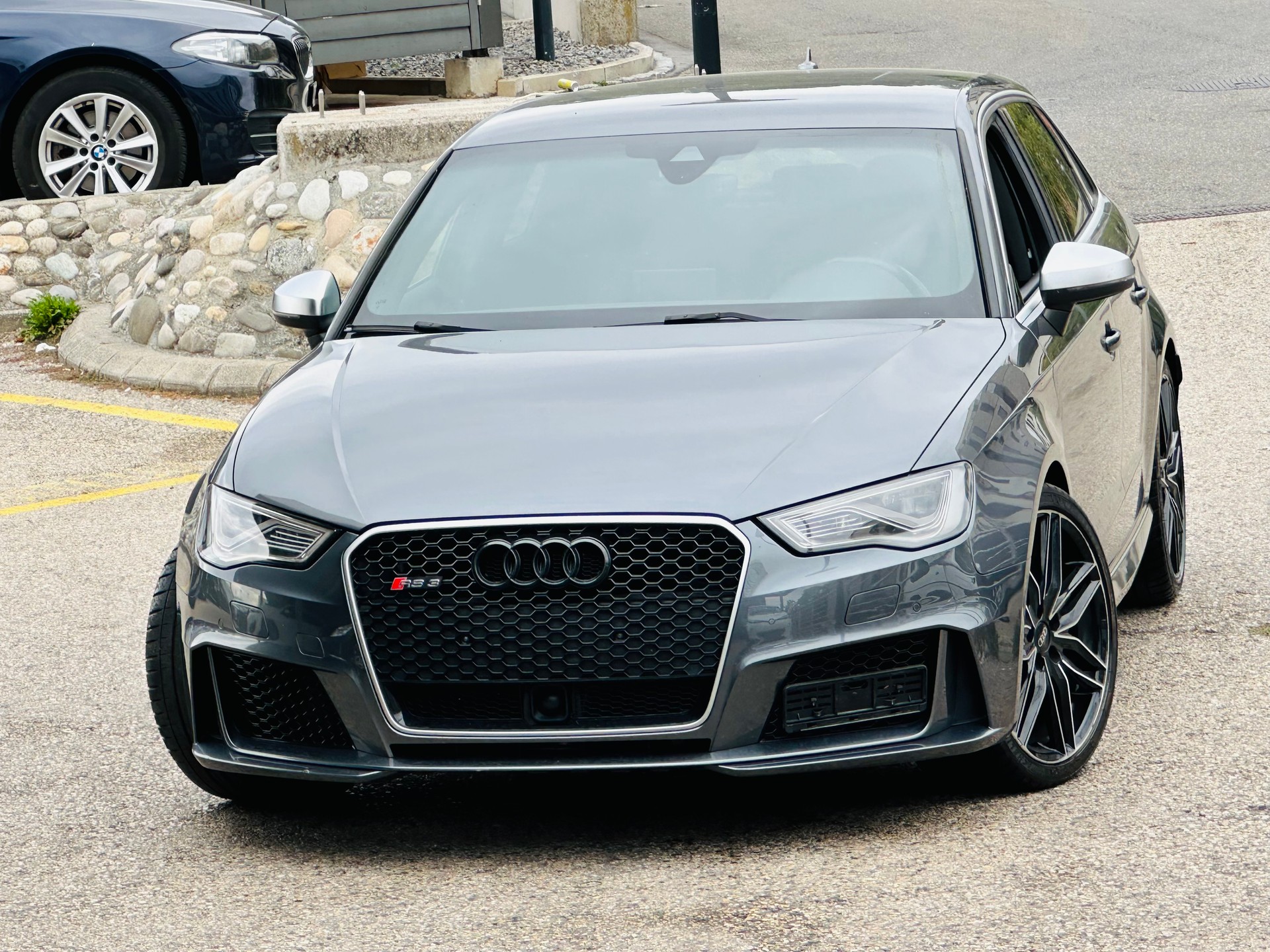 AUDI RS3 2.5 TSI quattro S-tronic-image-2