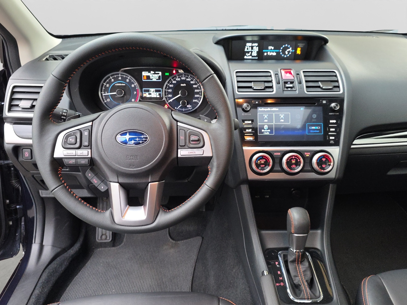 SUBARU XV 2.0i Swiss Three-image-10