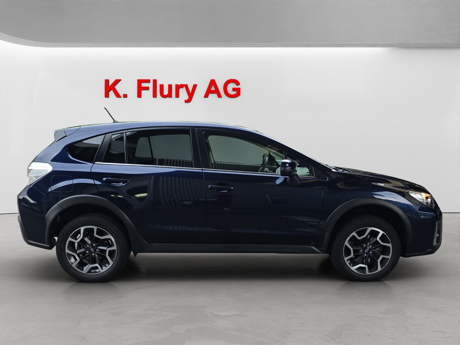 SUBARU XV 2.0i Swiss Three-image-5