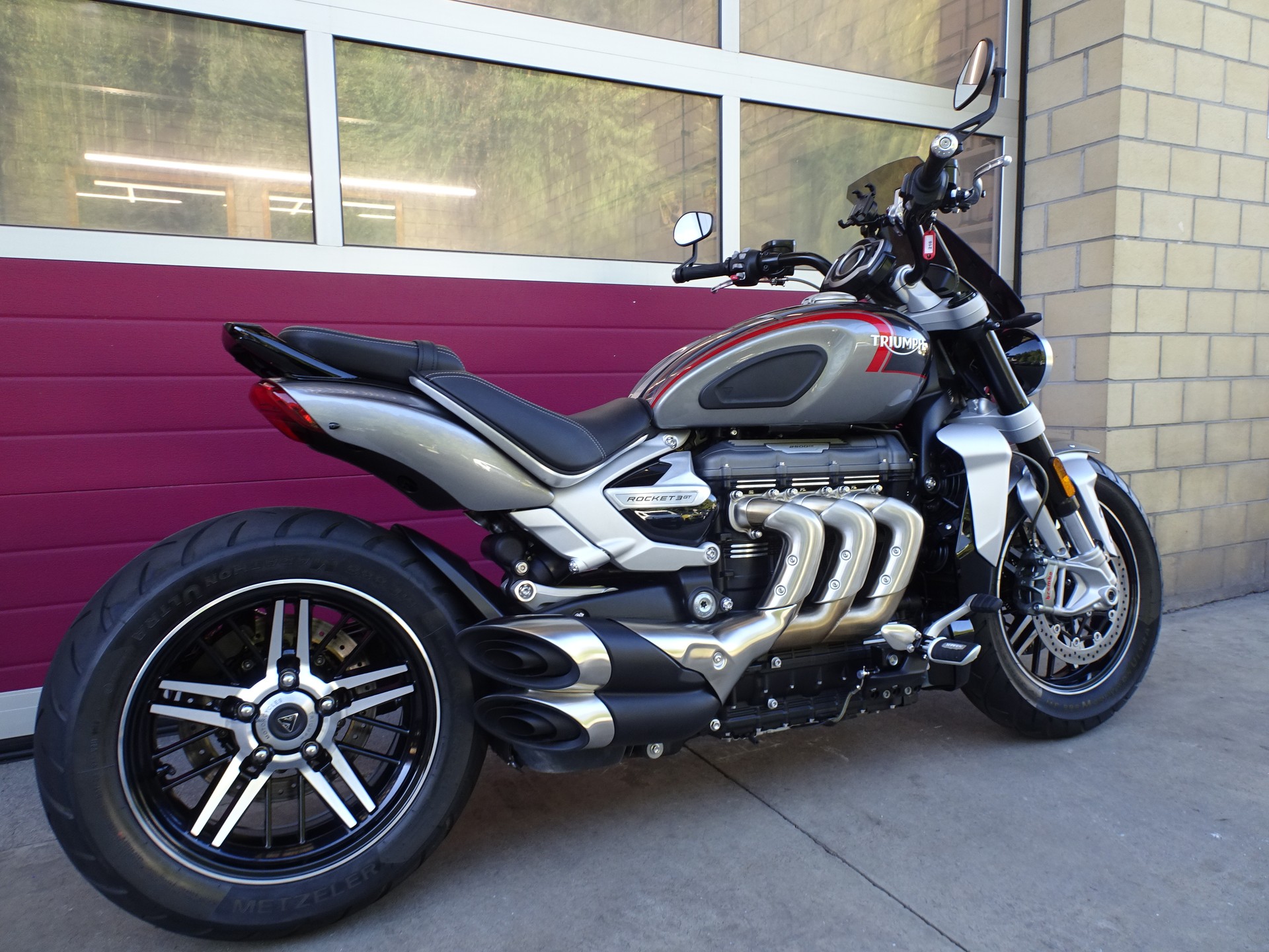 TRIUMPH Rocket 3 GT-image-8