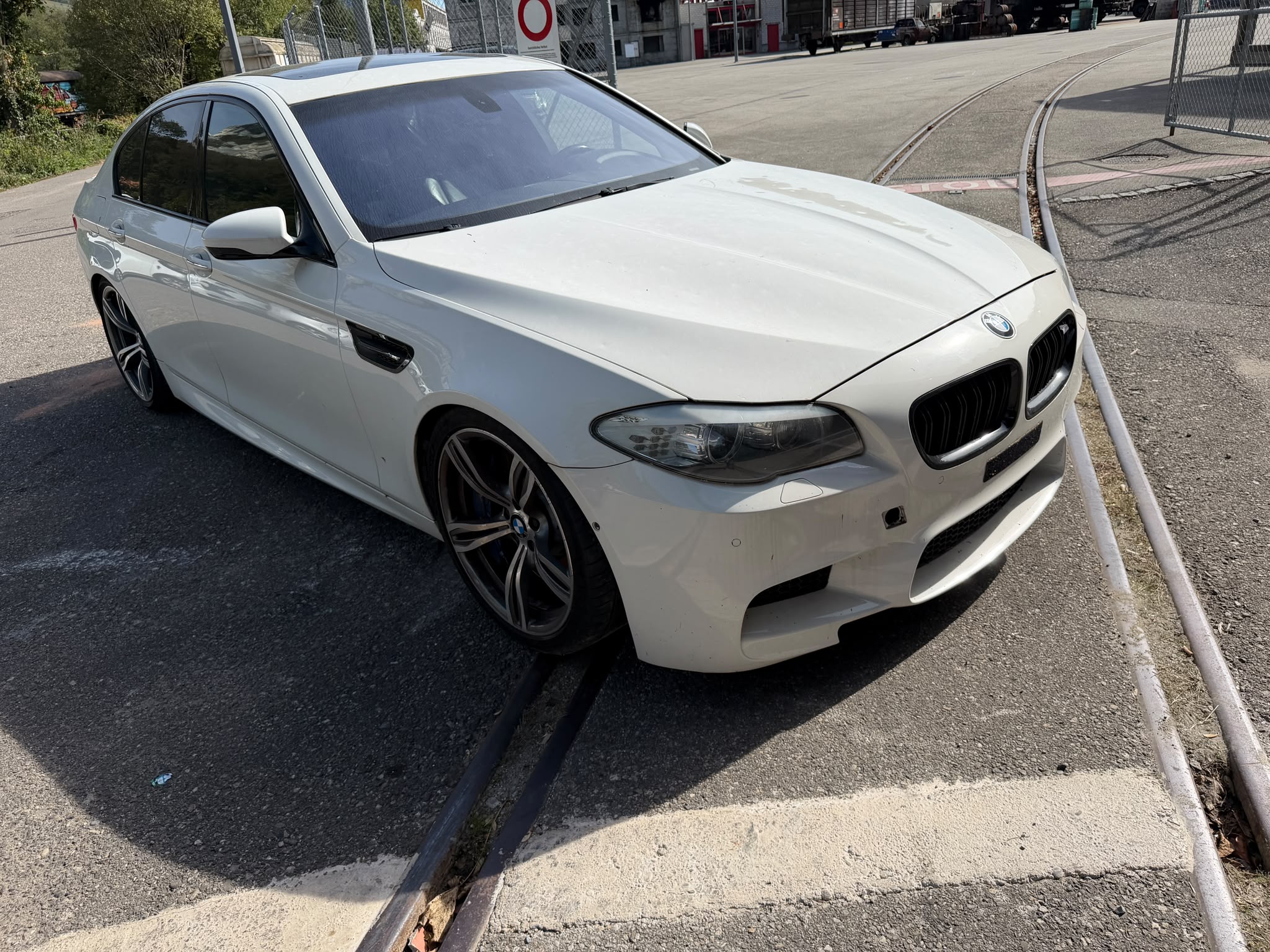 Car photo