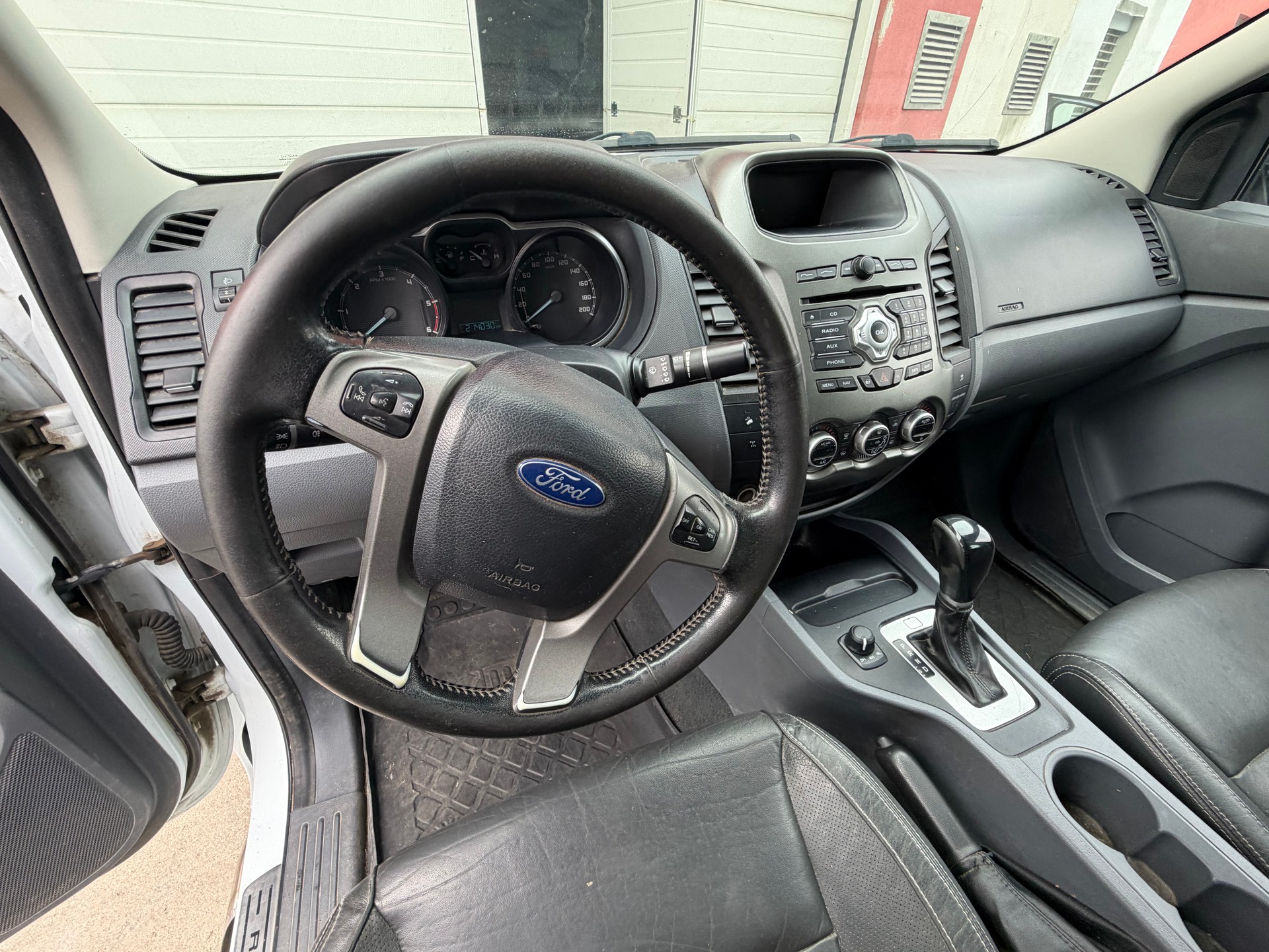 FORD RANGER-image-9