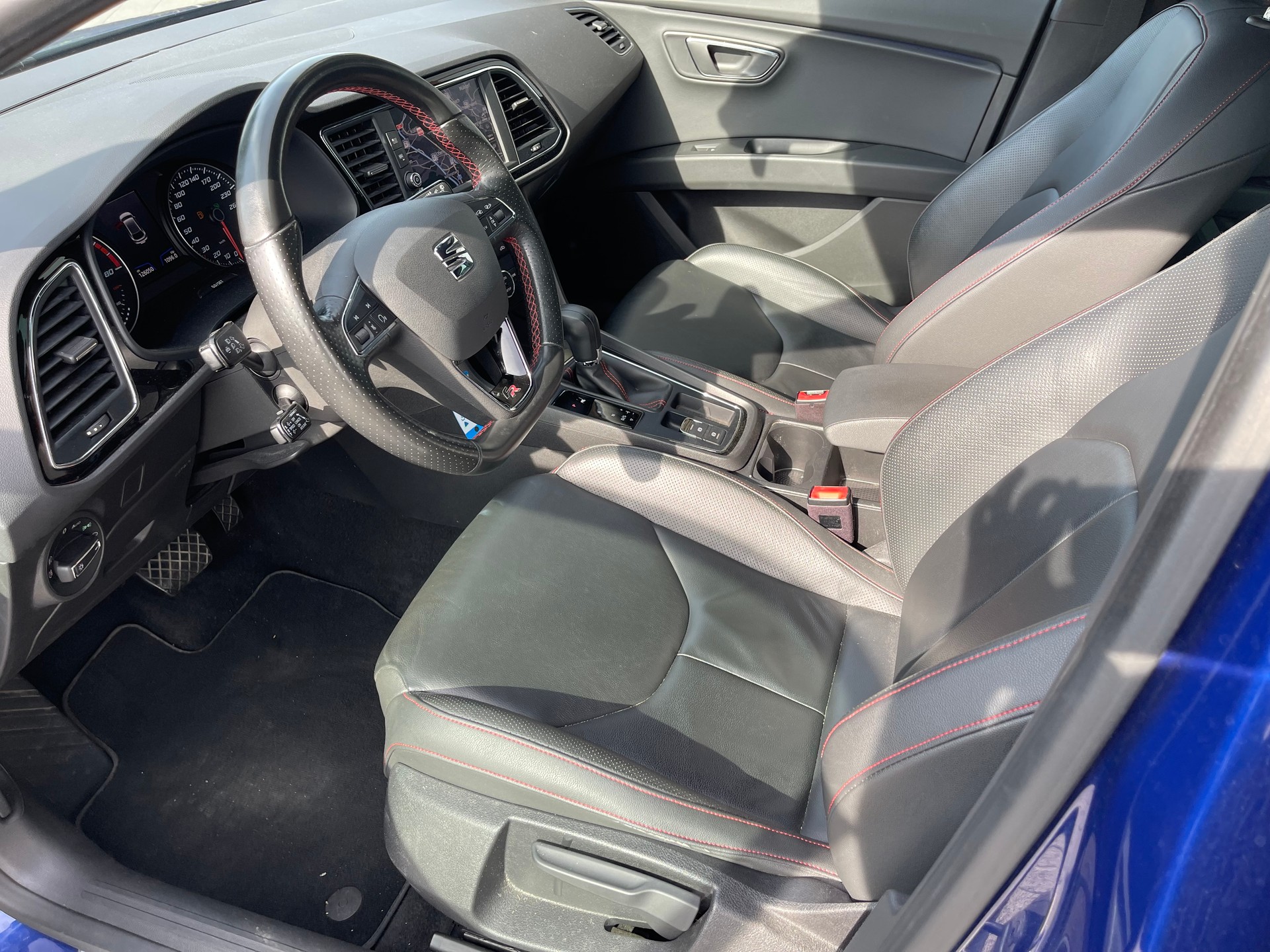 SEAT Leon 1.5 TSI EVO SWISS FR DSG-image-12