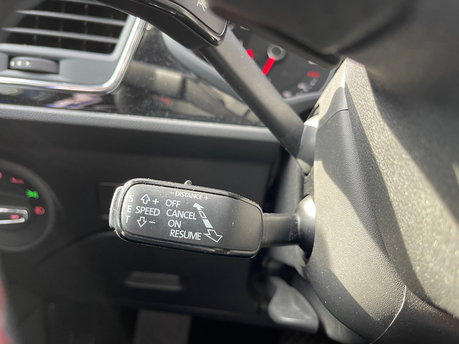 SEAT Leon 1.5 TSI EVO SWISS FR DSG-image-14