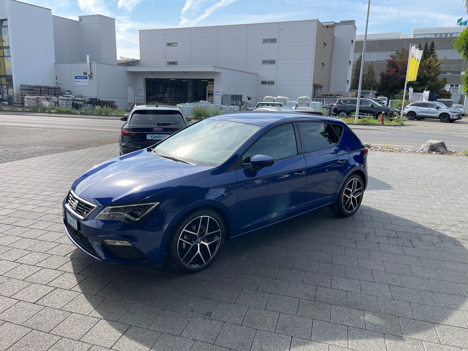 SEAT Leon 1.5 TSI EVO SWISS FR DSG-image-1