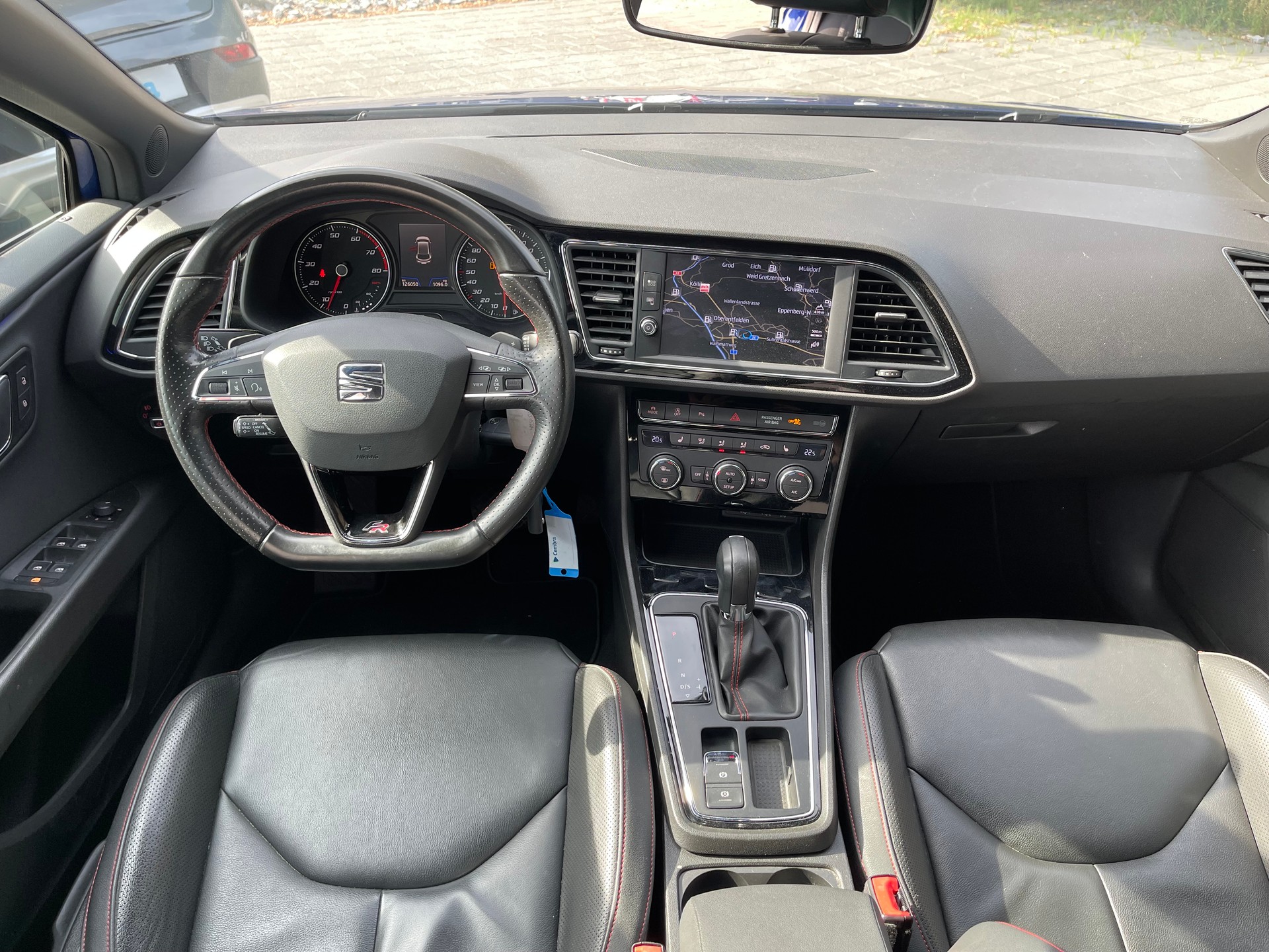 SEAT Leon 1.5 TSI EVO SWISS FR DSG-image-11