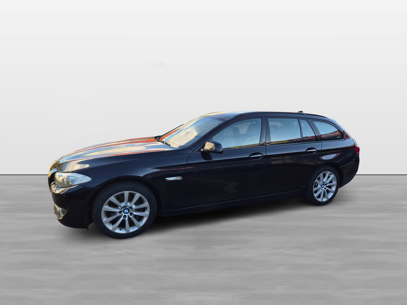 BMW 530d xDrive Touring Steptronic-image-6