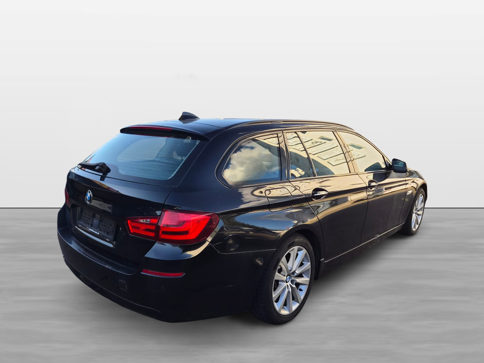 BMW 530d xDrive Touring Steptronic-image-3