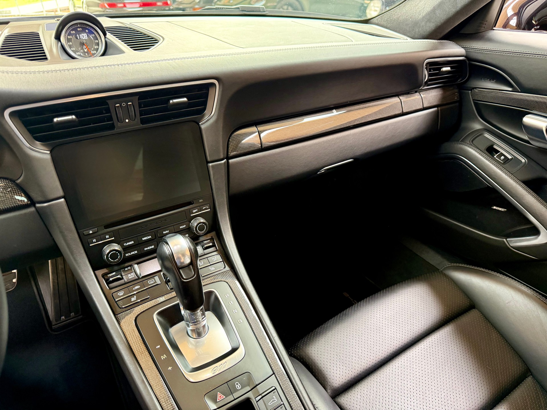 PORSCHE 911 Carrera 4 GTS PDK-image-11