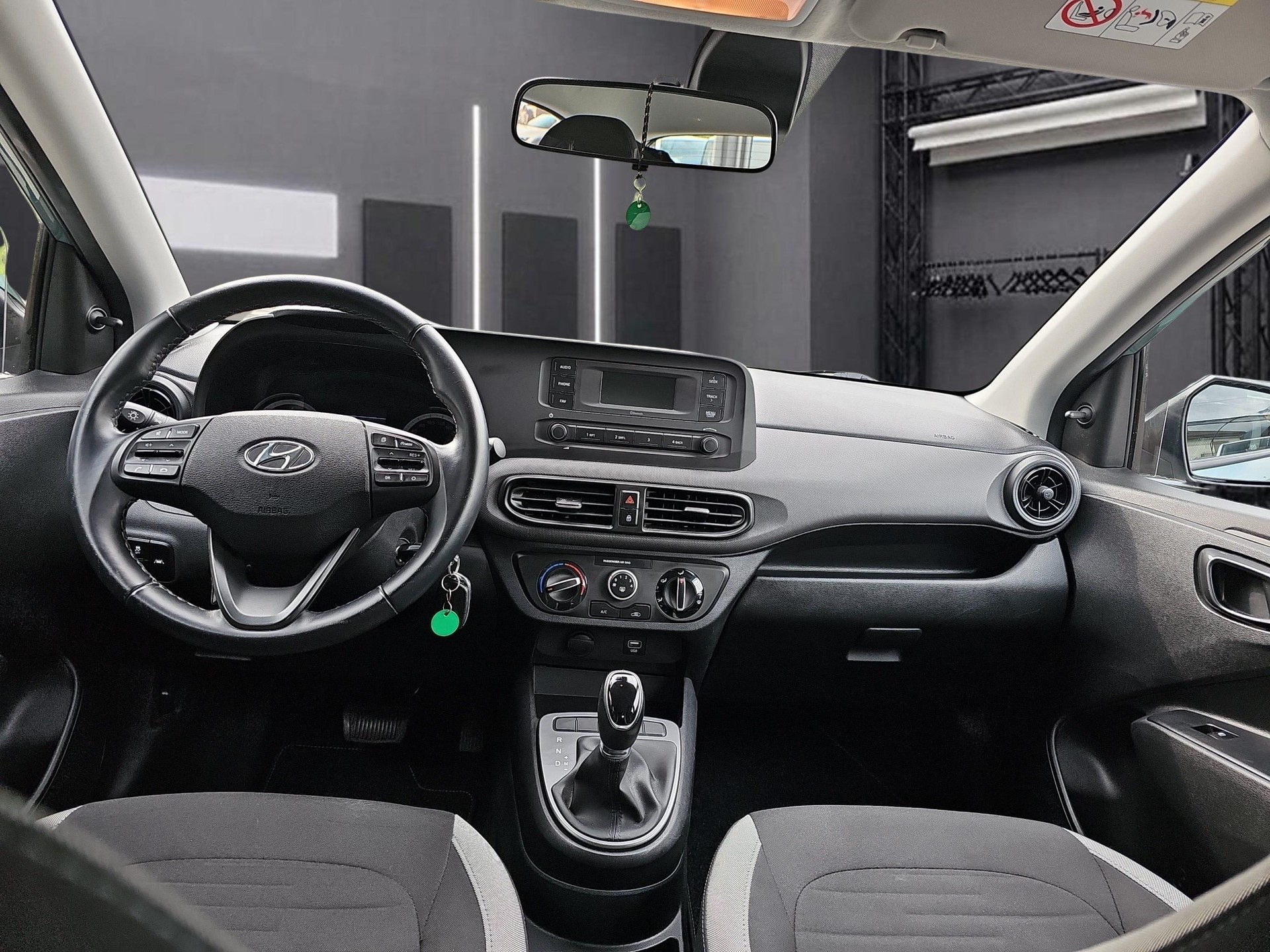 HYUNDAI i10 1.0 Origo-image-8