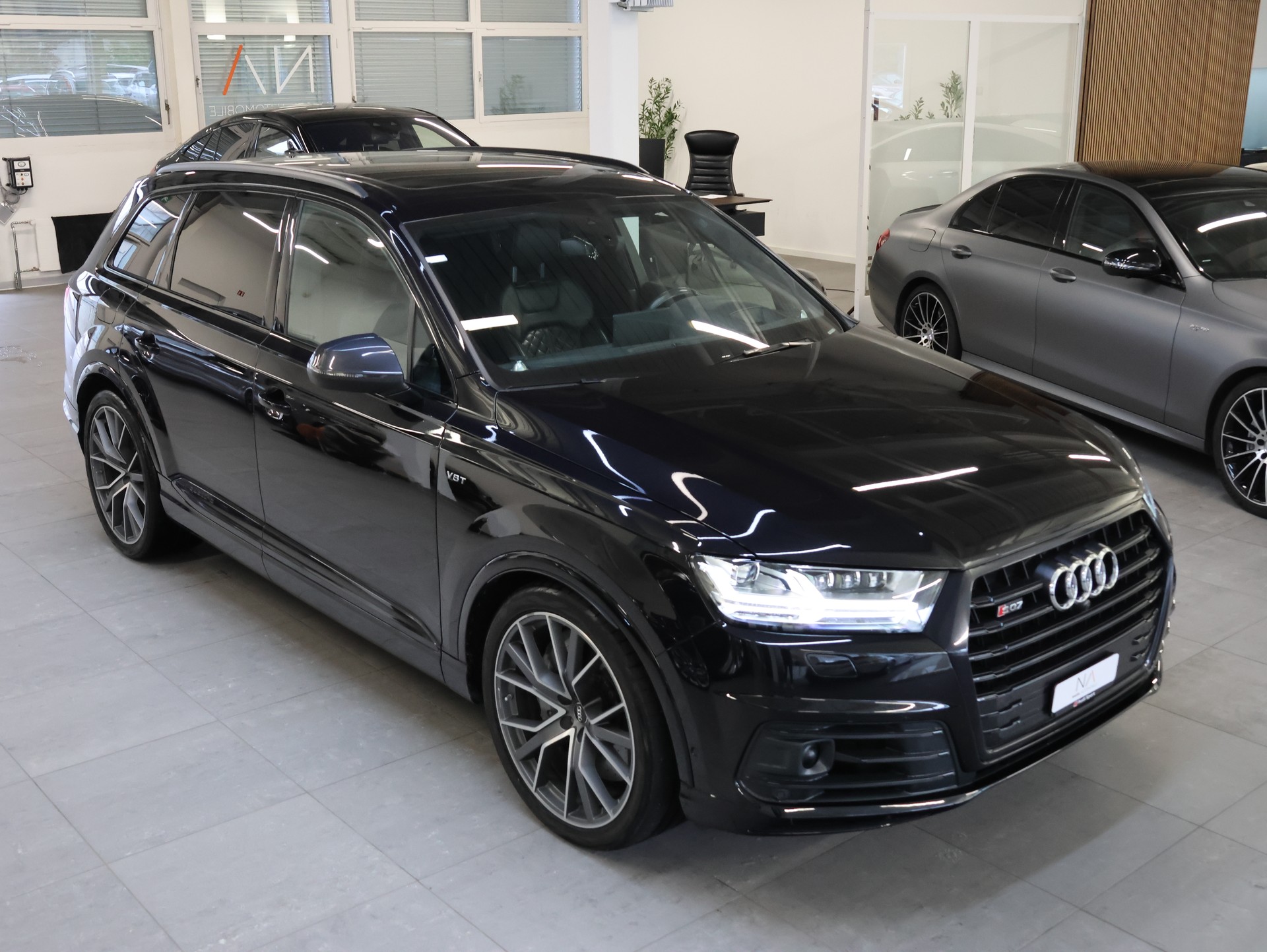 AUDI SQ7 4.0 TDI quattro tiptronic *KERAMIK-BREMSEN*7-SITZER*-image-9