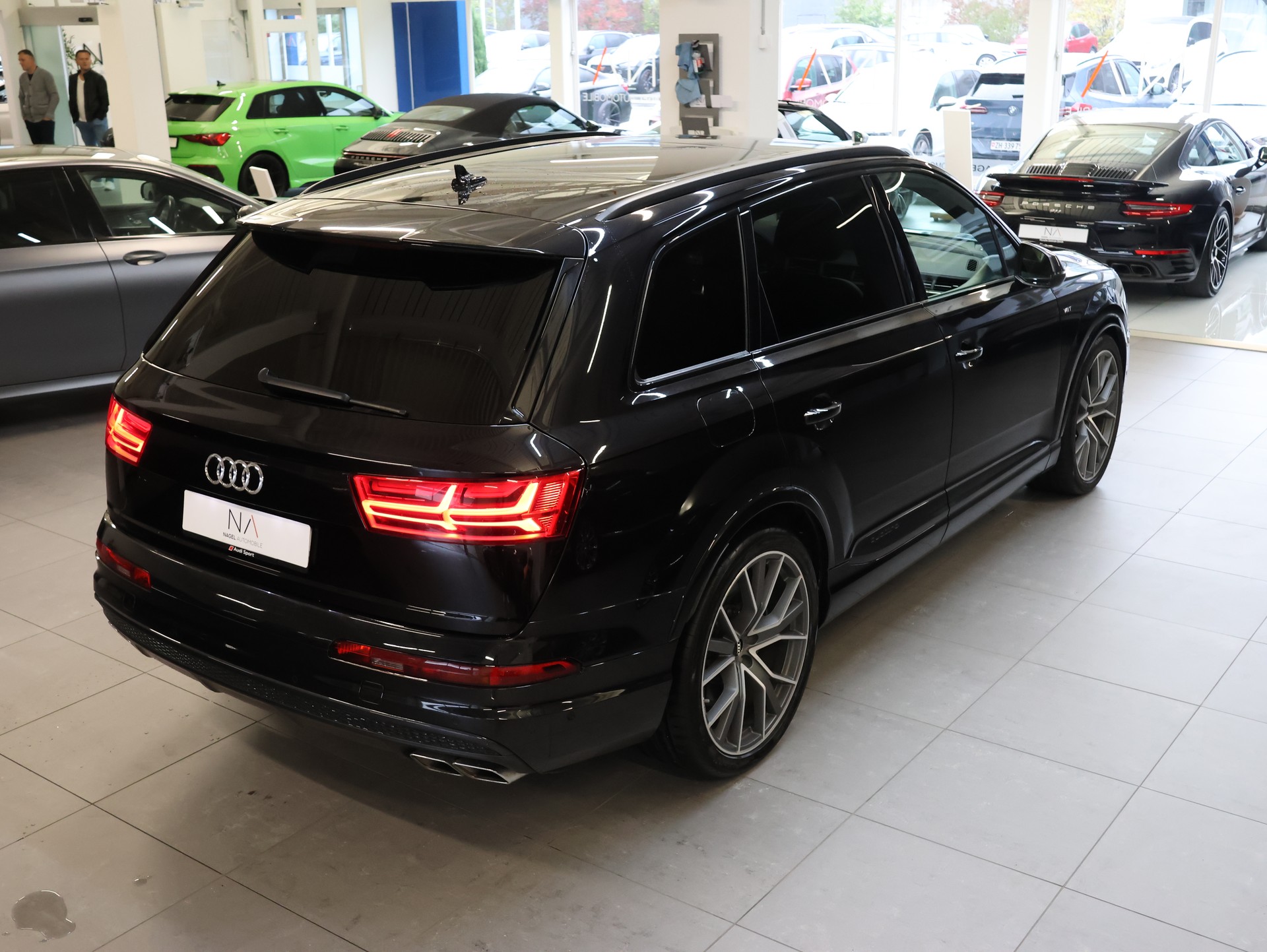 AUDI SQ7 4.0 TDI quattro tiptronic *KERAMIK-BREMSEN*7-SITZER*-image-10