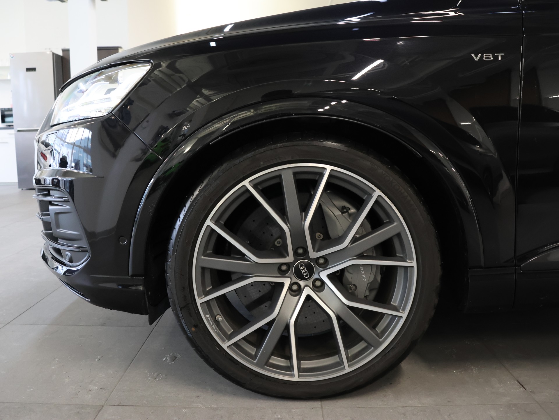 AUDI SQ7 4.0 TDI quattro tiptronic *KERAMIK-BREMSEN*7-SITZER*-image-8