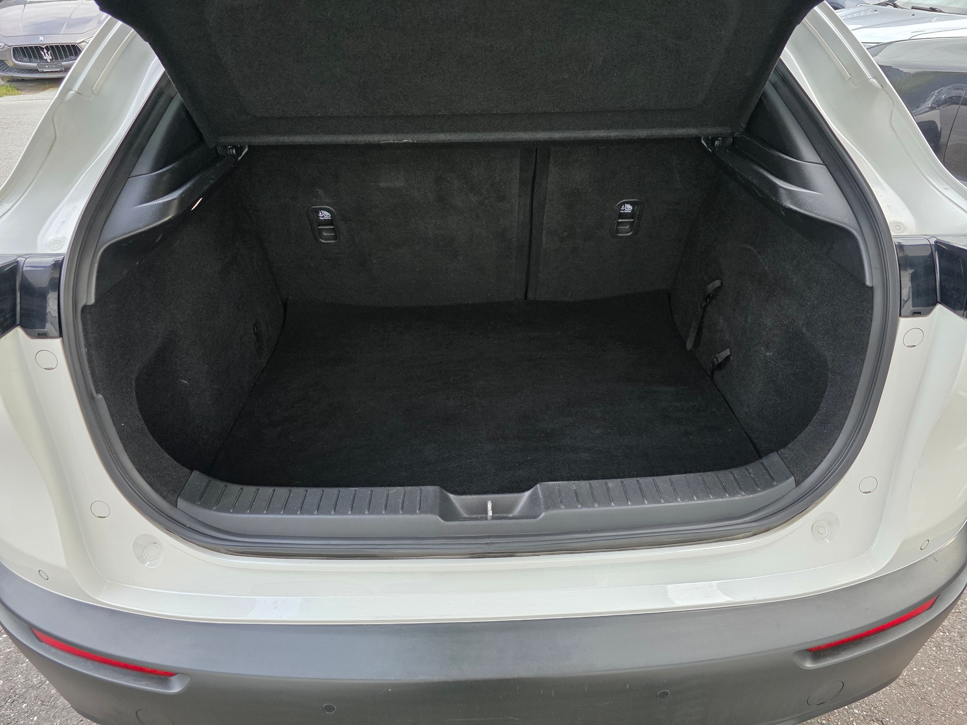 MAZDA CX-30 SKYACTIV-X M Hybrid 180 Ambition Plus AWD Automat-image-14