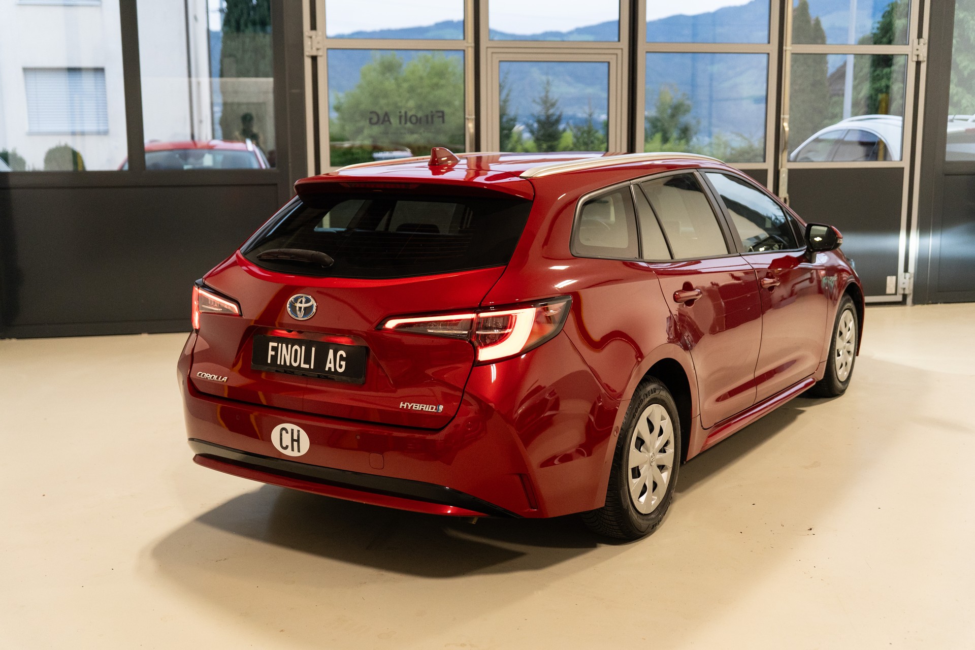 TOYOTA Corolla Touring Sports 1.8 HSD Comfort e-CVT-image-8