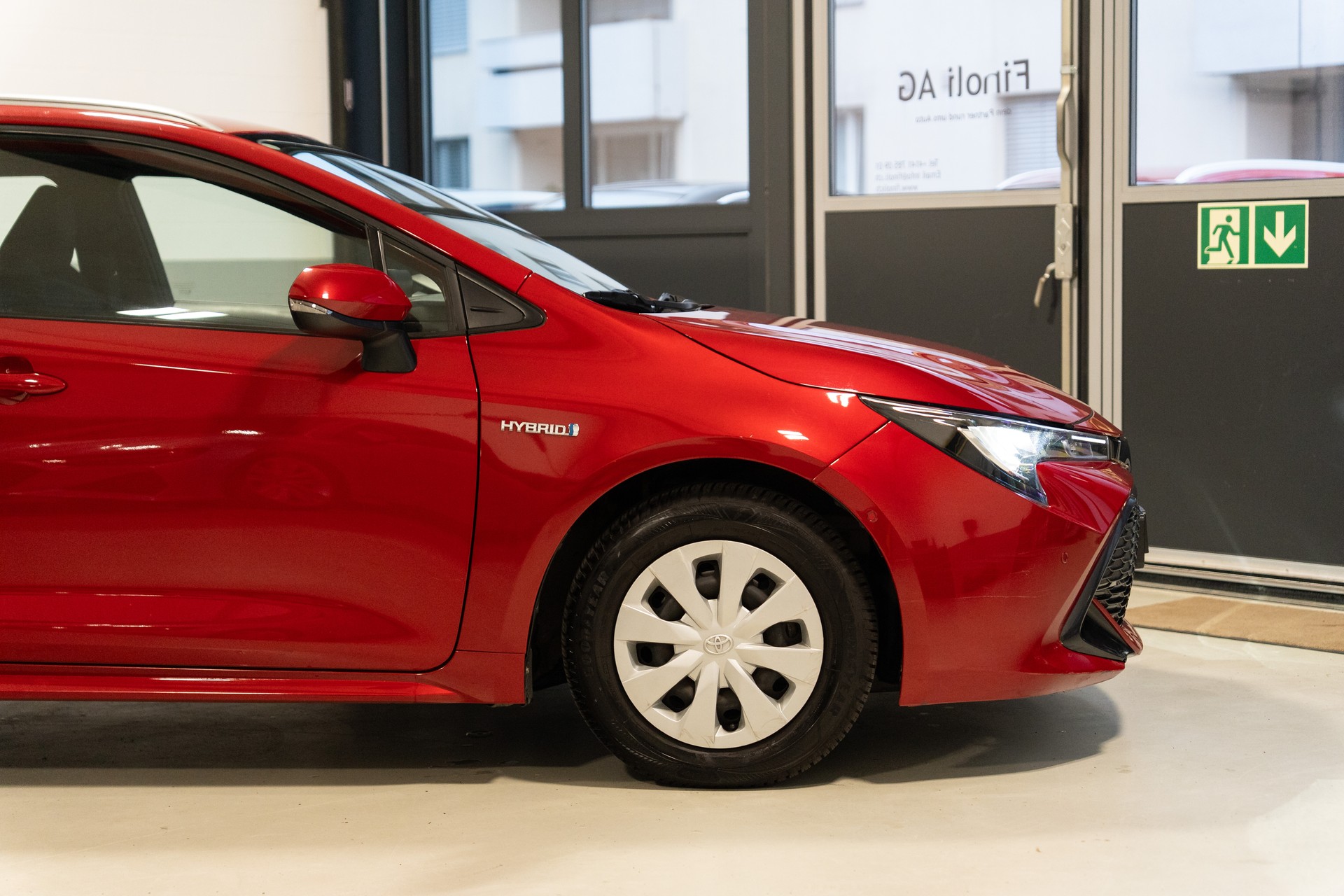 TOYOTA Corolla Touring Sports 1.8 HSD Comfort e-CVT-image-5