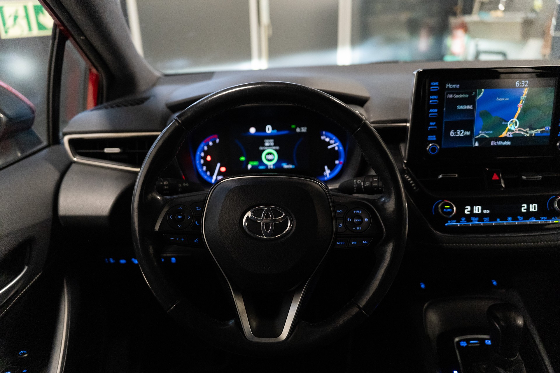 TOYOTA Corolla Touring Sports 1.8 HSD Comfort e-CVT-image-14