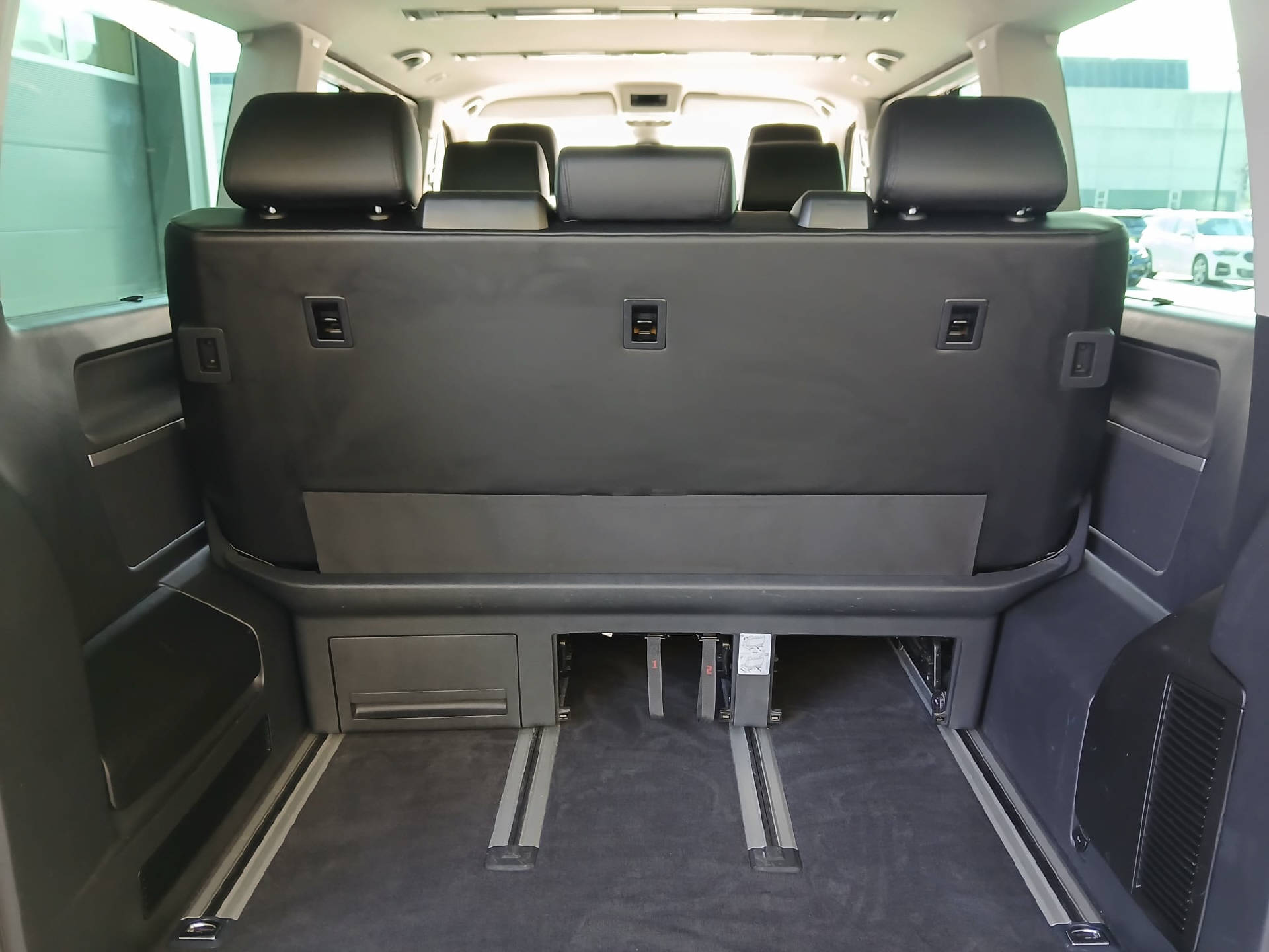 VW T6.1 Multivan 2.0 TDI 204 Comfortline DSG 4m-image-13