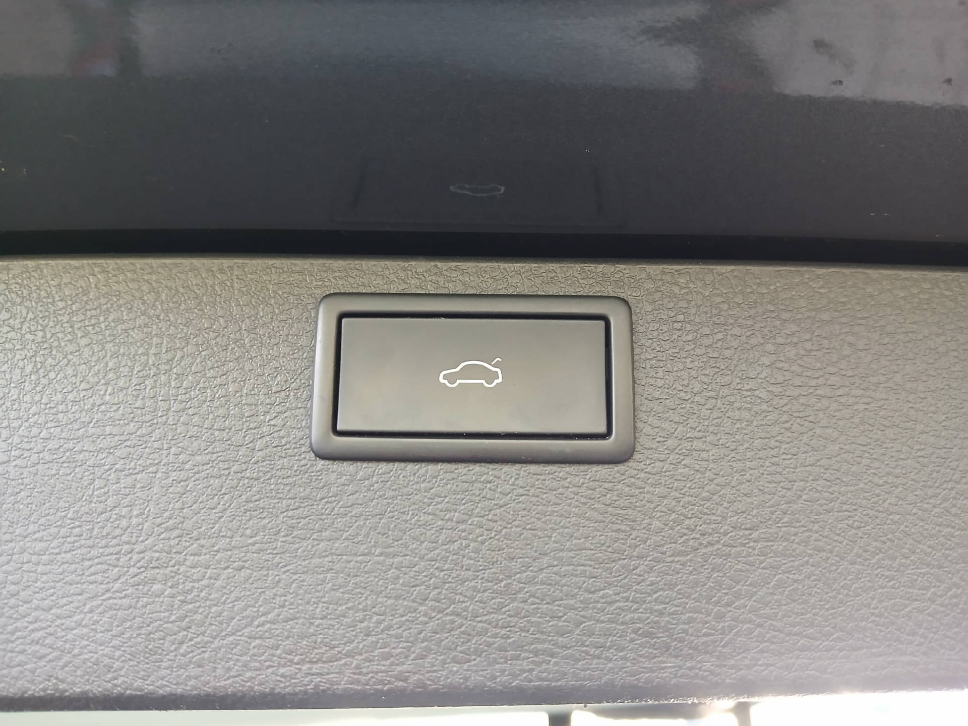 VW T6.1 Multivan 2.0 TDI 204 Comfortline DSG 4m-image-14