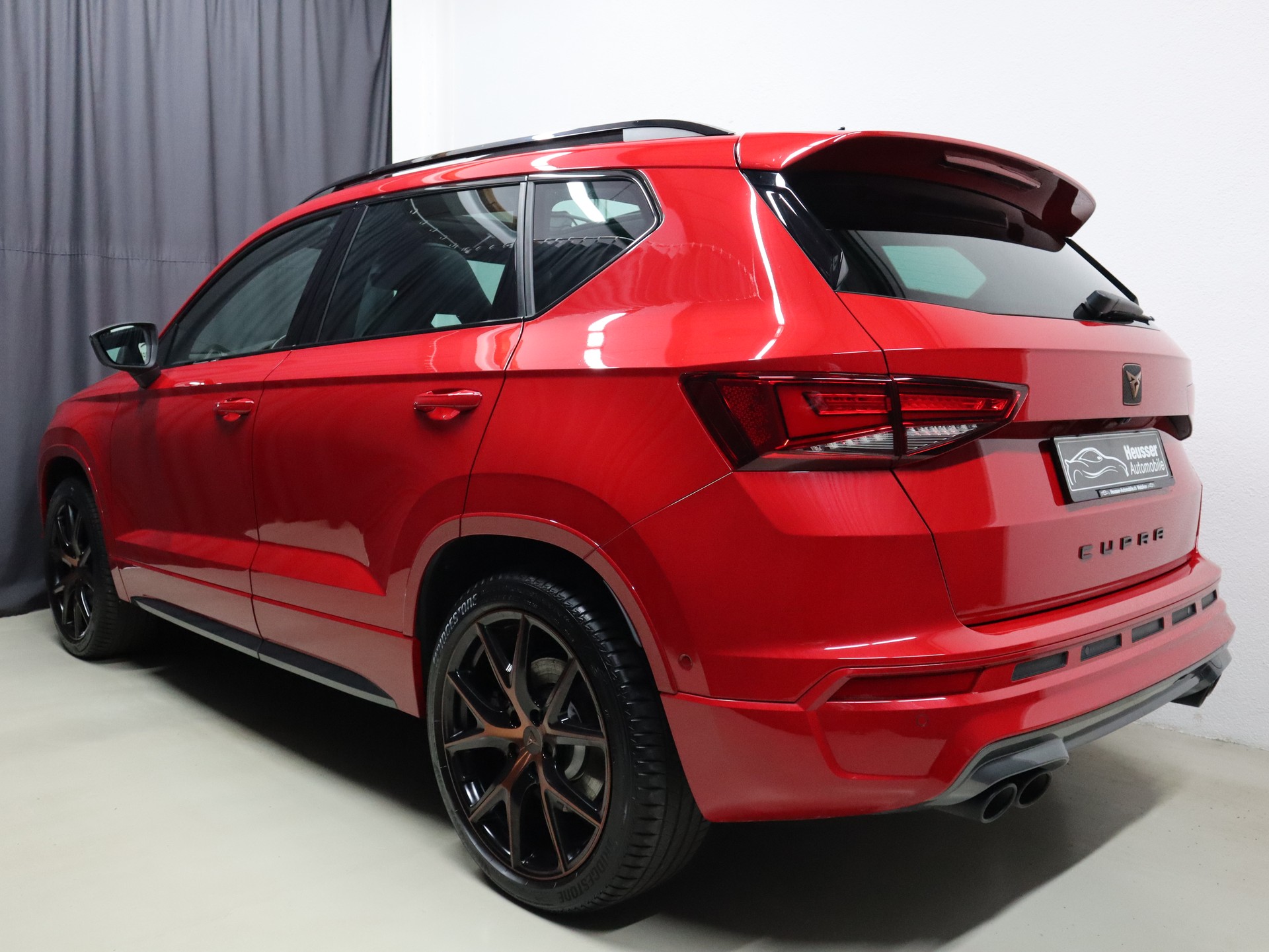 CUPRA Ateca 2.0TSI 4Drive DSG - Panorama - Navi - Beats - Sportsitze - Sitzmemory - 360° Kamera - AHK - 300 PS-showroom-element-3