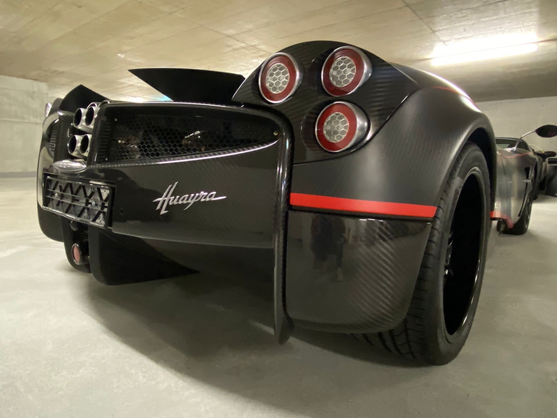 PAGANI Huayra Coupe-image-5